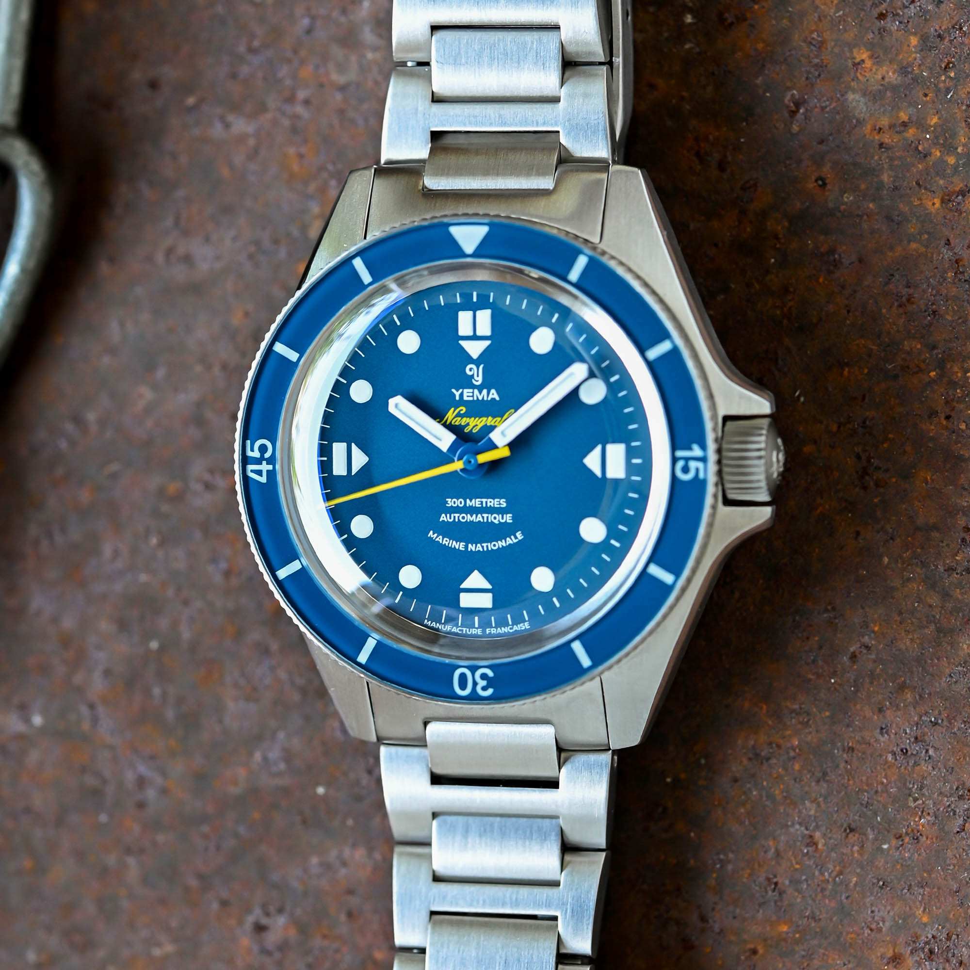 yema-navygraf-marine-nationale-cmm-10-manufacture-movement-hands-on-review-1 yema-navygraf-marine-nationale-cmm-10-manufacture-movement-hands-on-review-1