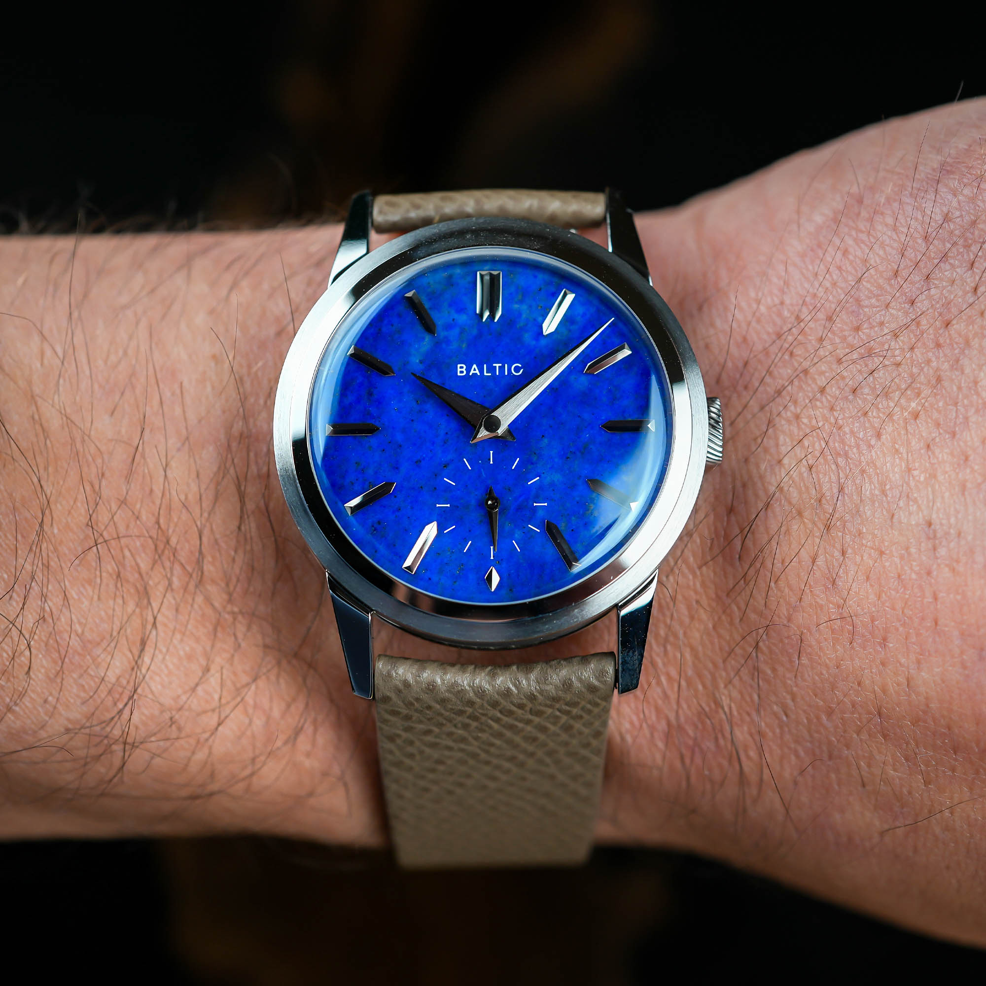Baltic Prismic Stone Dials Showroom edition - Green Jade - Red Agate - Lapis Lazuli - hands-on - 11 Baltic Prismic Stone Dials Showroom edition - Green Jade - Red Agate - Lapis Lazuli - hands-on - 11