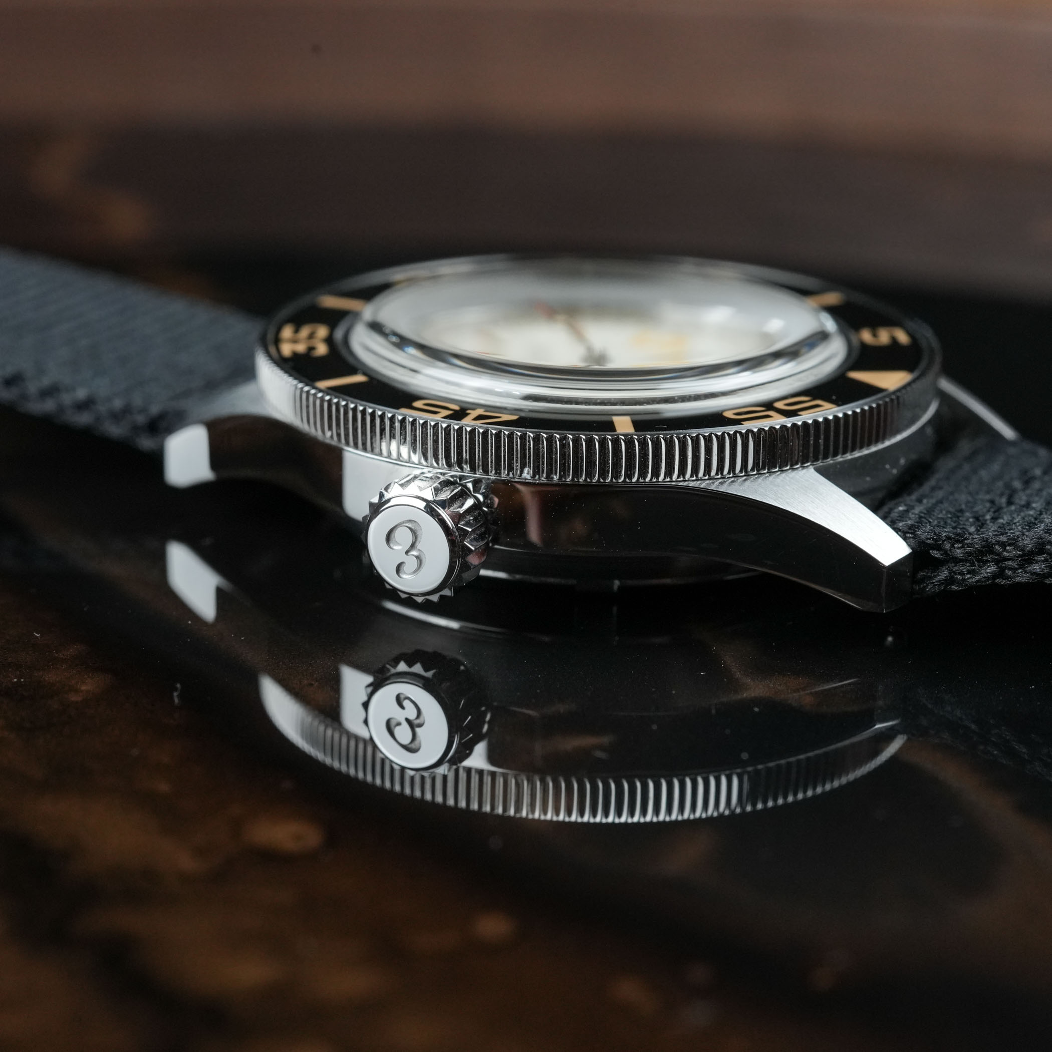 Eska Amphibian 250 White Shark - accessible vintage automatic dive watch review - 10 Eska Amphibian 250 White Shark - accessible vintage automatic dive watch review - 10