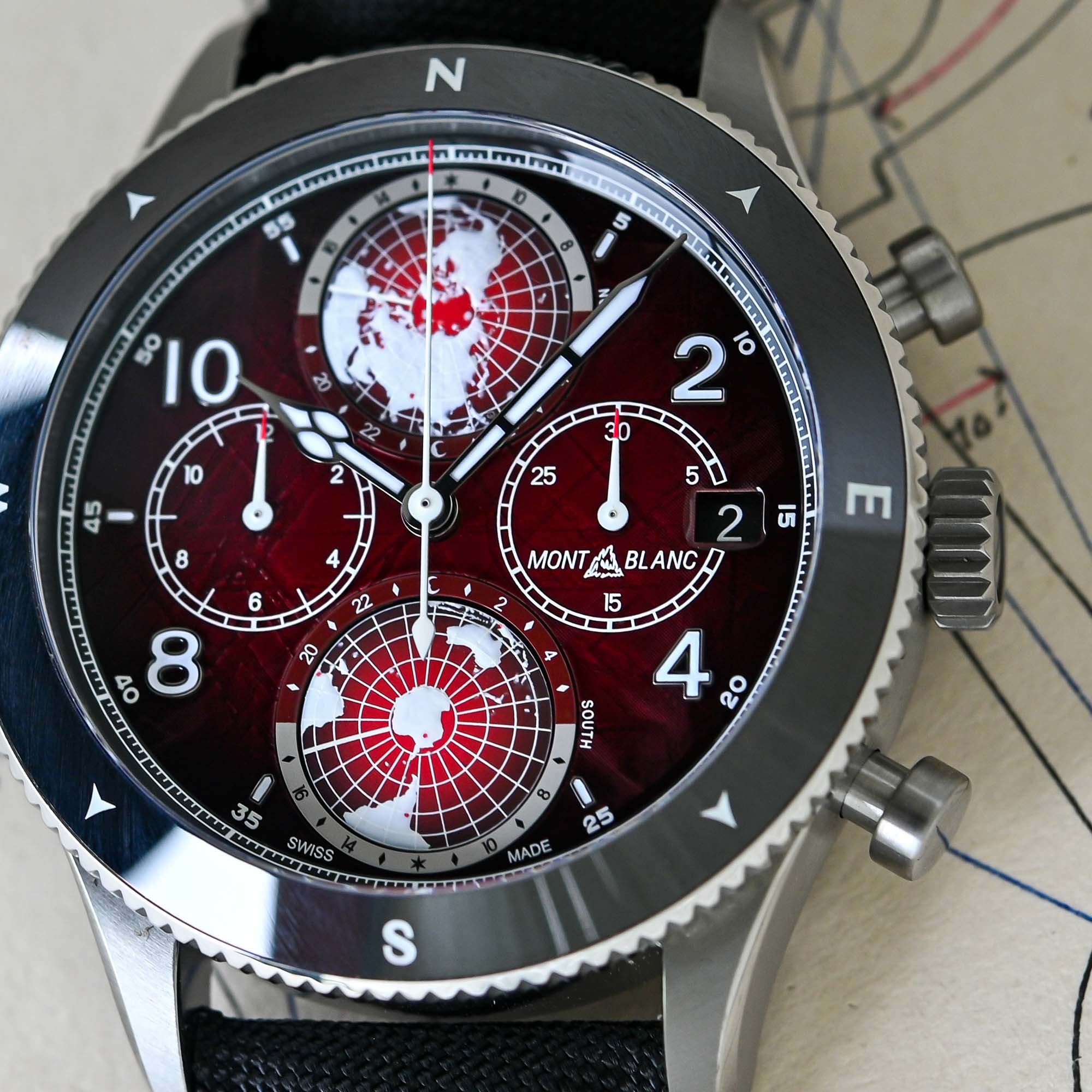 Montblanc 1858 Geosphere Chronograph 0 Oxygen Limited Edition Reinhold Messner Red Dial - hands-on - 2 Montblanc 1858 Geosphere Chronograph 0 Oxygen Limited Edition Reinhold Messner Red Dial - hands-on - 2