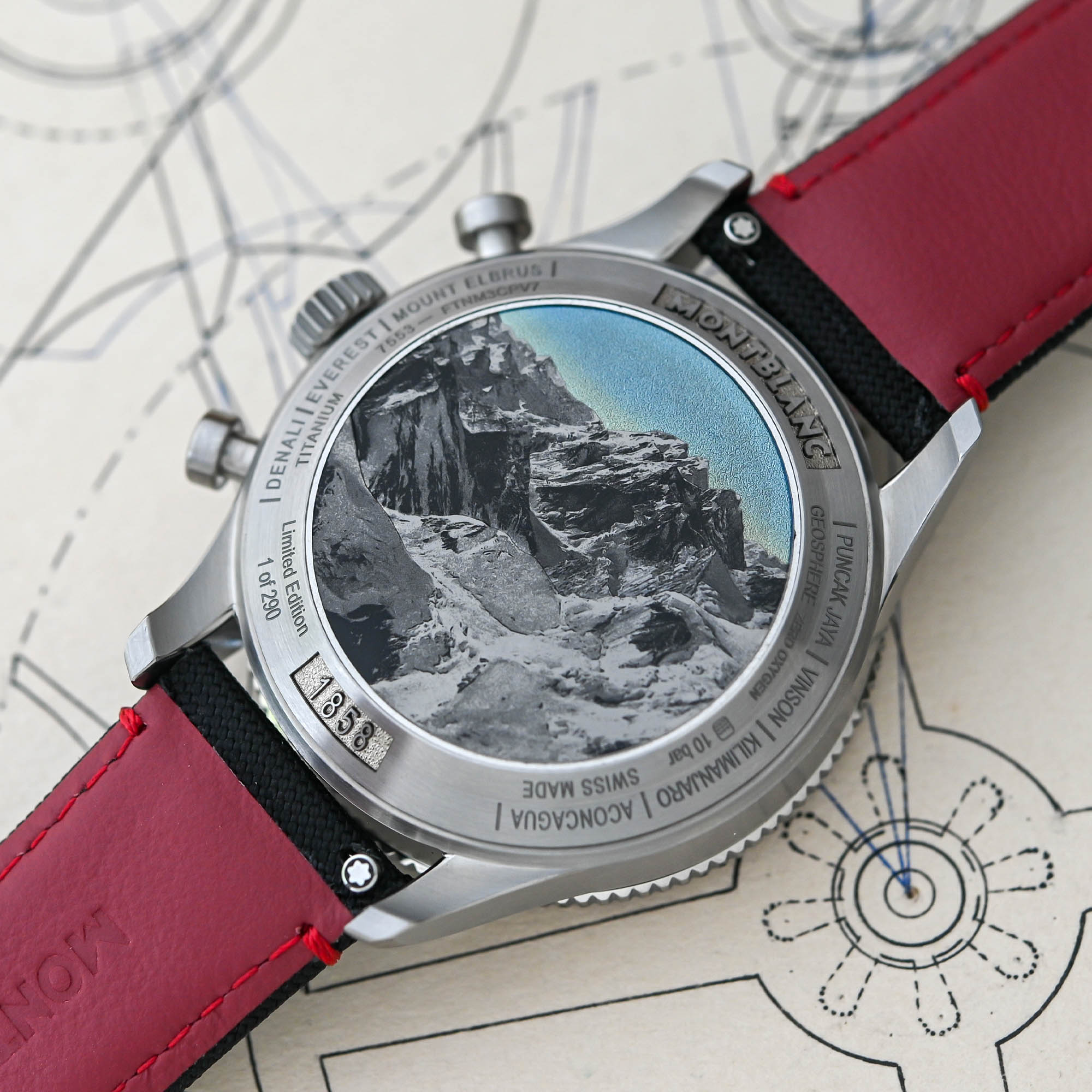 Montblanc 1858 Geosphere Chronograph 0 Oxygen Limited Edition Reinhold Messner Red Dial - hands-on - 4 Montblanc 1858 Geosphere Chronograph 0 Oxygen Limited Edition Reinhold Messner Red Dial - hands-on - 4