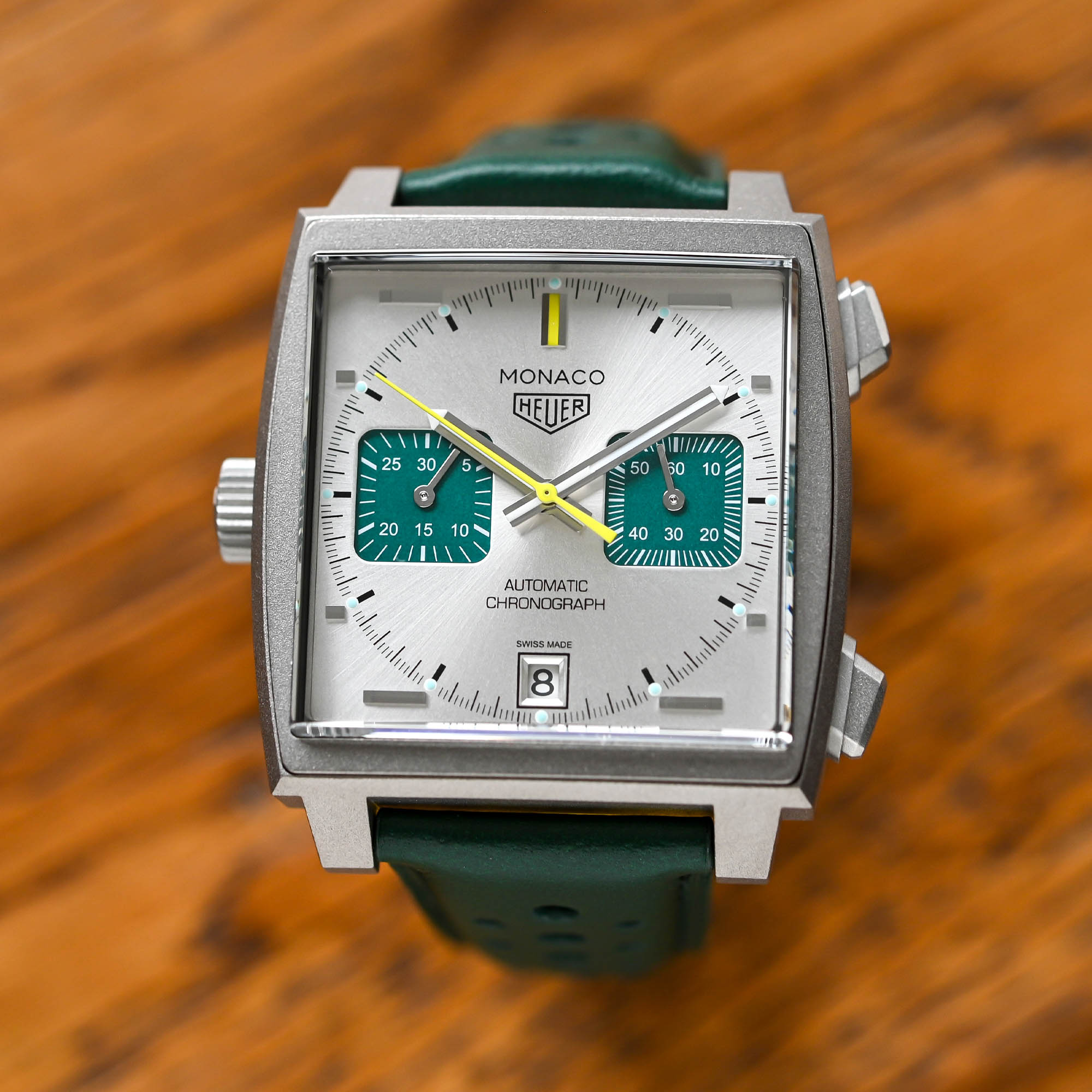 TAG Heuer Monaco Chronograph Racing Green Calibre 11 Titanium - review - 12 TAG Heuer Monaco Chronograph Racing Green Calibre 11 Titanium - review - 12