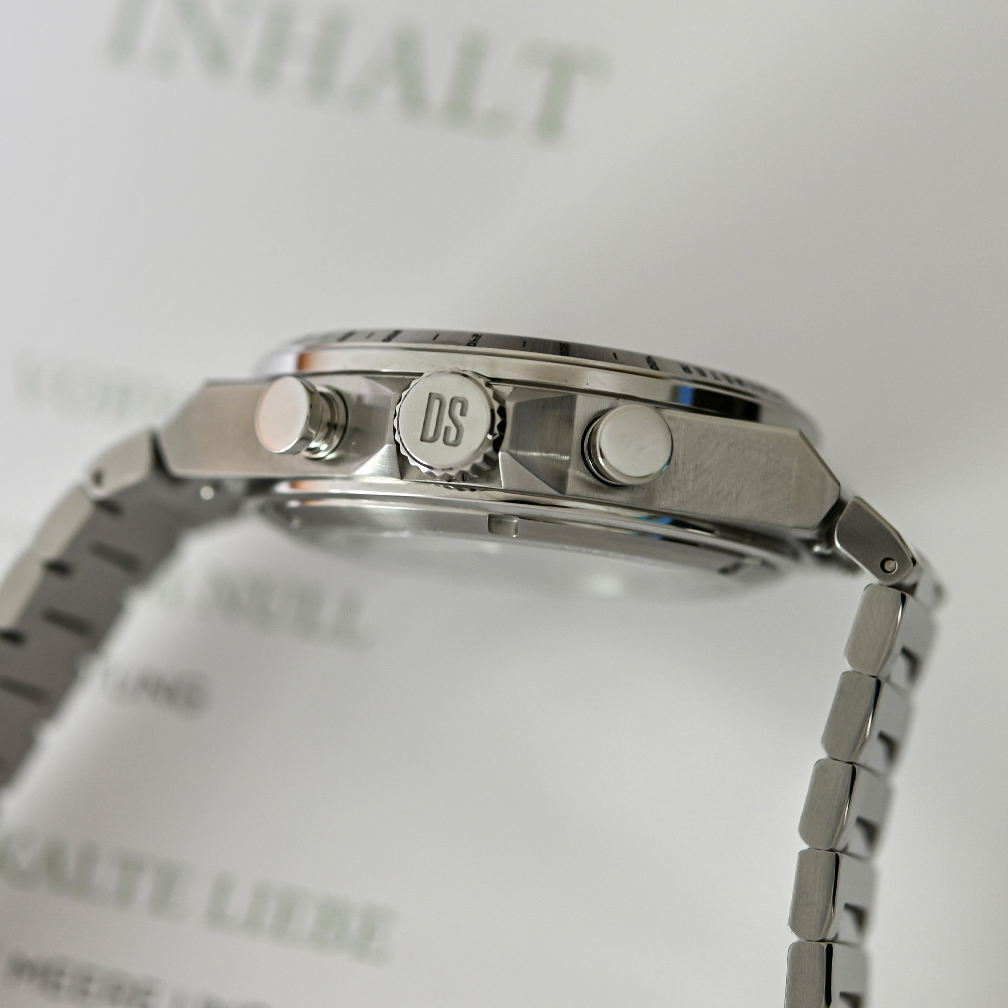 certina-ds-7-chrono-auto-integrated-sports-watch-valjoux-automatic-hands-on-9 certina-ds-7-chrono-auto-integrated-sports-watch-valjoux-automatic-hands-on-9