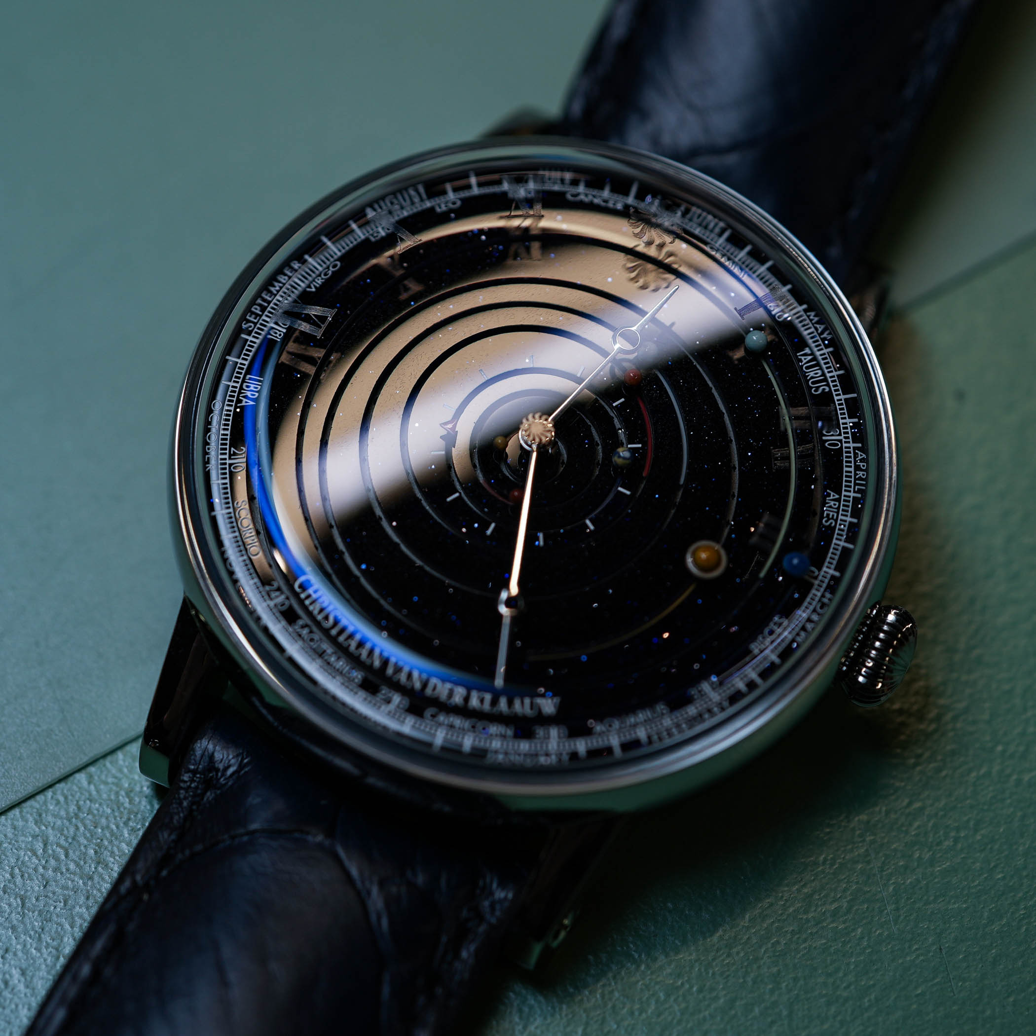 CVDK-christiaan-van-der-klaauw-grand-planetarium-eccentric-50th-anniversary-only-mechanical-planetarium-watch-in-the-world-displaying-all-8-planets-review-10 CVDK-christiaan-van-der-klaauw-grand-planetarium-eccentric-50th-anniversary-only-mechanical-planetarium-watch-in-the-world-displaying-all-8-planets-review-10
