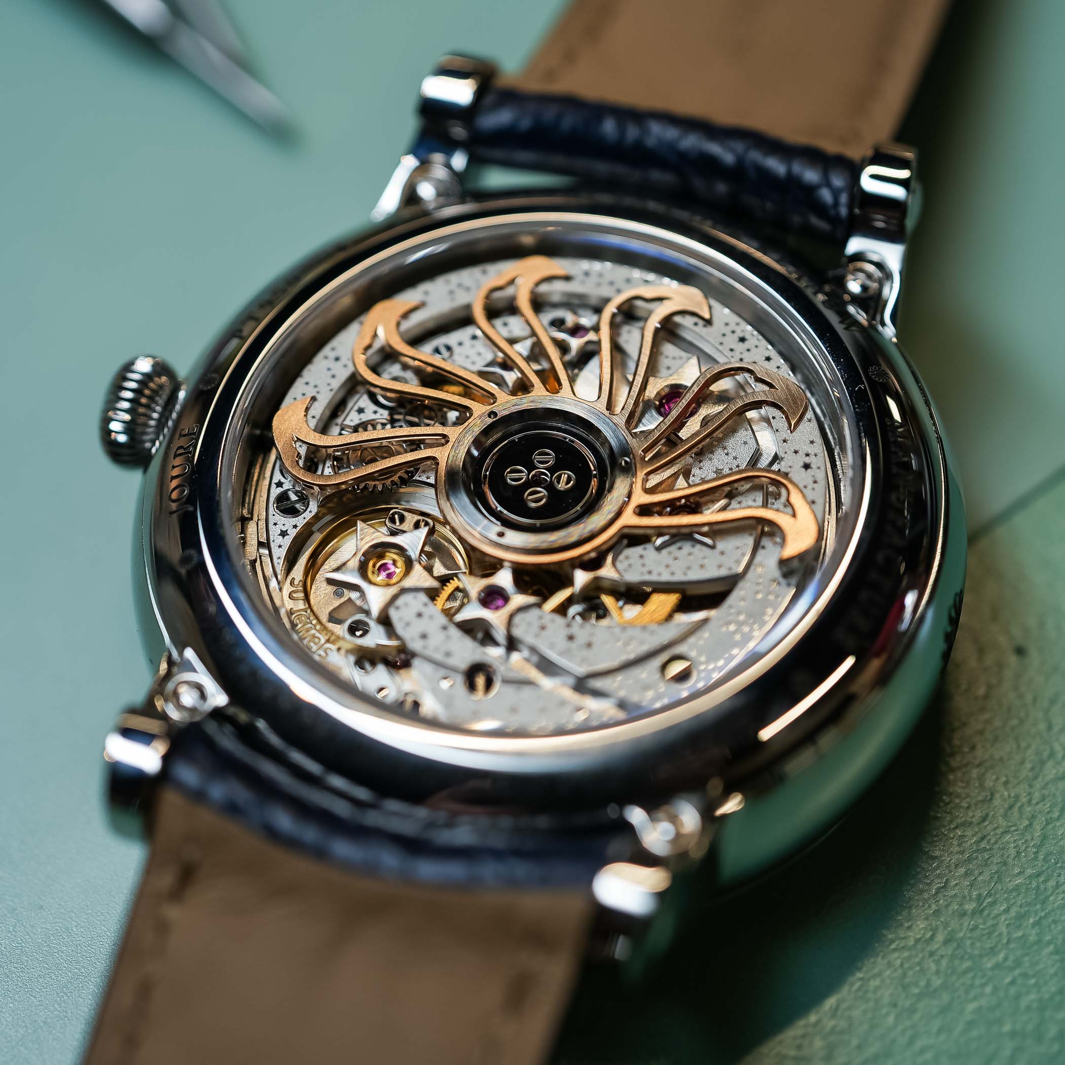 CVDK-christiaan-van-der-klaauw-grand-planetarium-eccentric-50th-anniversary-only-mechanical-planetarium-watch-in-the-world-displaying-all-8-planets-review-9 CVDK-christiaan-van-der-klaauw-grand-planetarium-eccentric-50th-anniversary-only-mechanical-planetarium-watch-in-the-world-displaying-all-8-planets-review-9