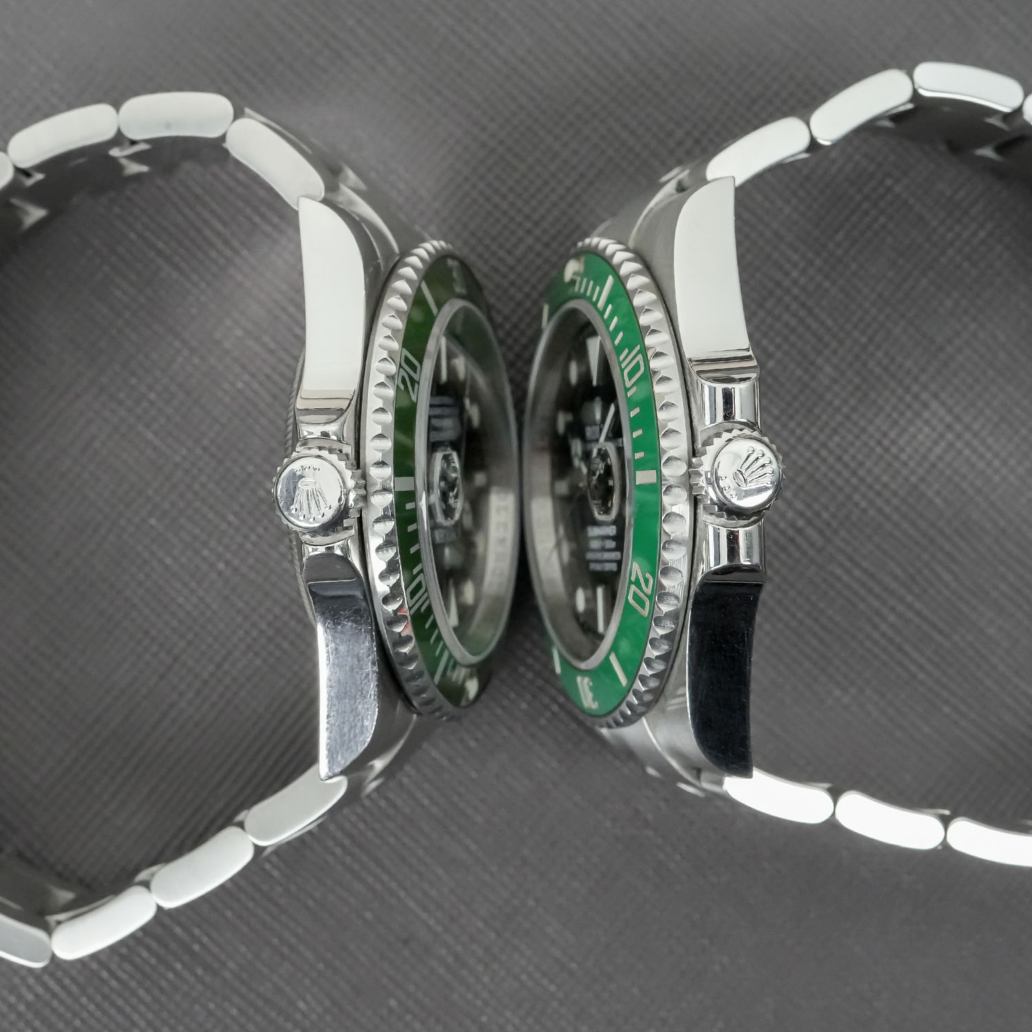 Comparison Review Green Bezel Rolex Submariner Kermit 16610LV vs Starbucks 126610LV - 27 Comparison Review Green Bezel Rolex Submariner Kermit 16610LV vs Starbucks 126610LV - 27