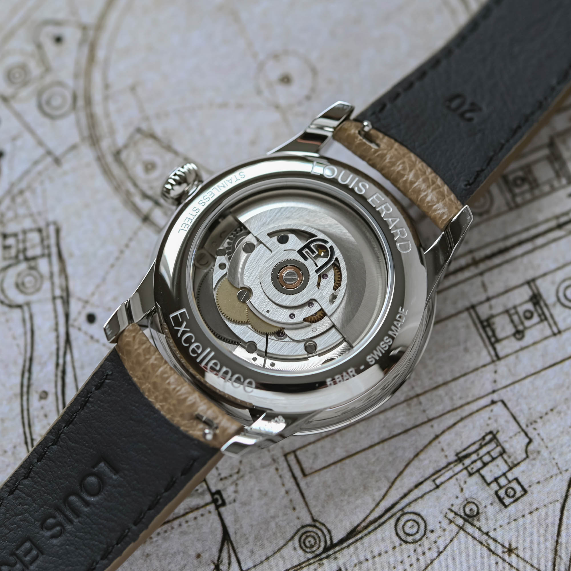 Louis Erard Regulateur Grave Noir sector dial - hands-on - 5 Louis Erard Regulateur Grave Noir sector dial - hands-on - 5