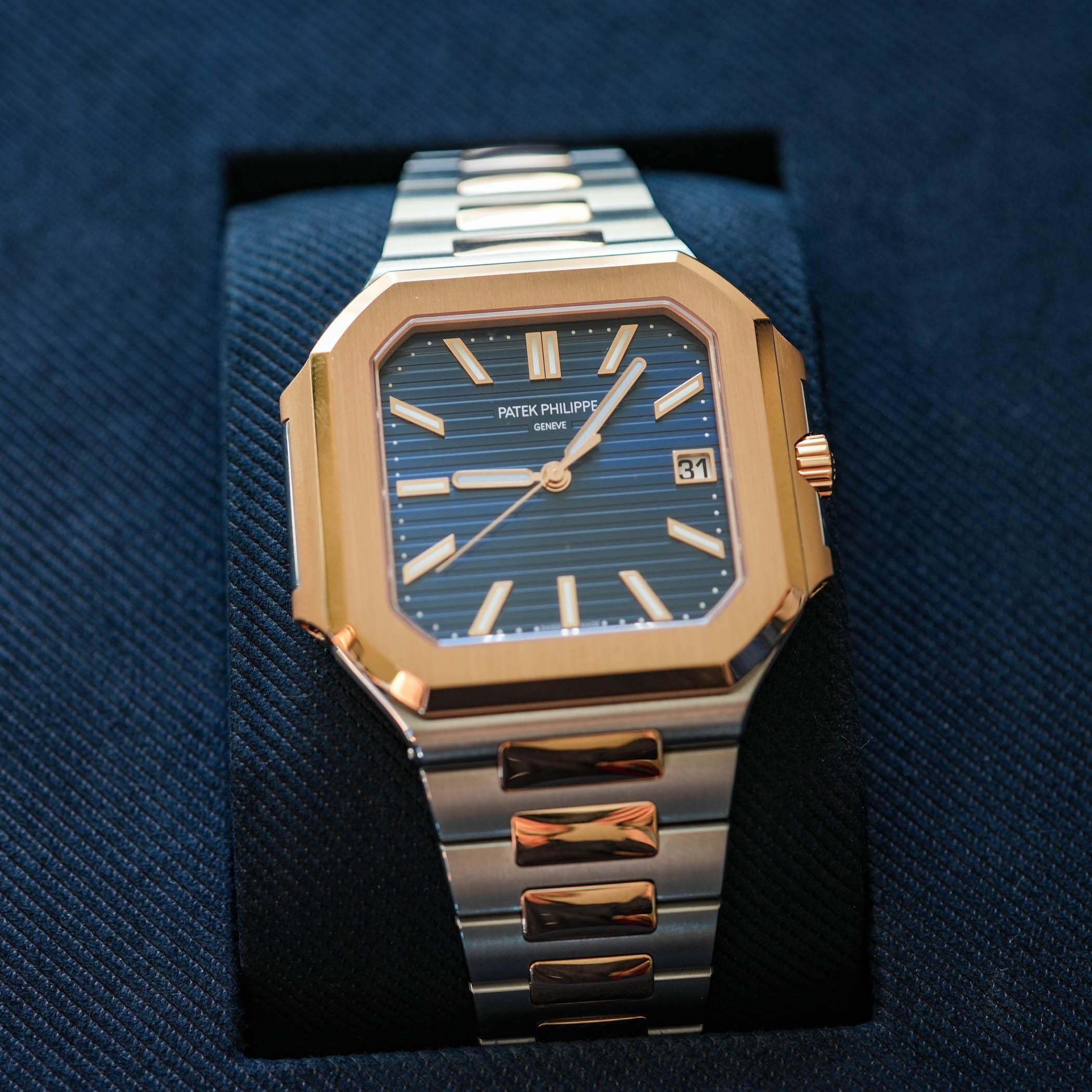 Patek Philippe Cubitus 5821AR two-tone Steel-rose-gold blue dial luxury sports watch review - 1 Patek Philippe Cubitus 5821AR two-tone Steel-rose-gold blue dial luxury sports watch review - 1
