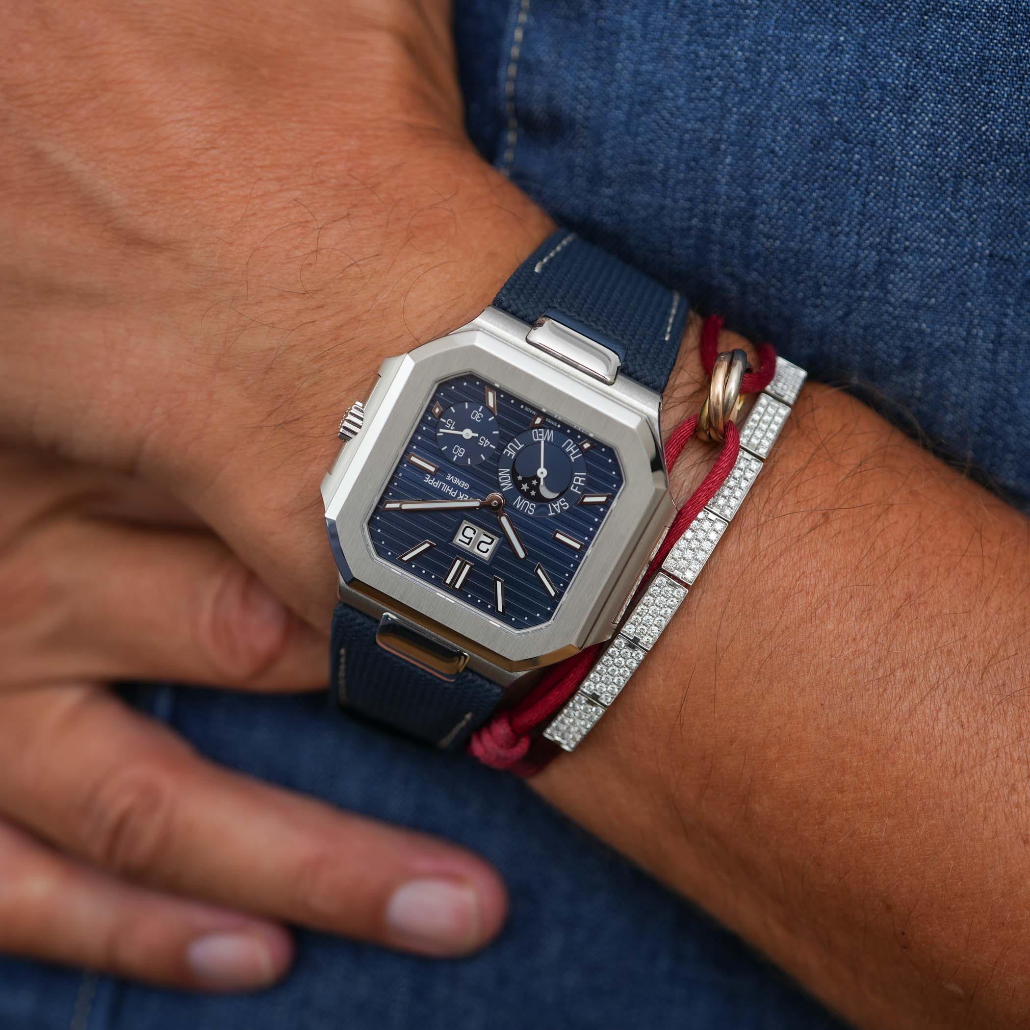 Patek Philippe Cubitus Instantaneous Grand Date 5822P platinum blue dial review - 9 Patek Philippe Cubitus Instantaneous Grand Date 5822P platinum blue dial review - 9