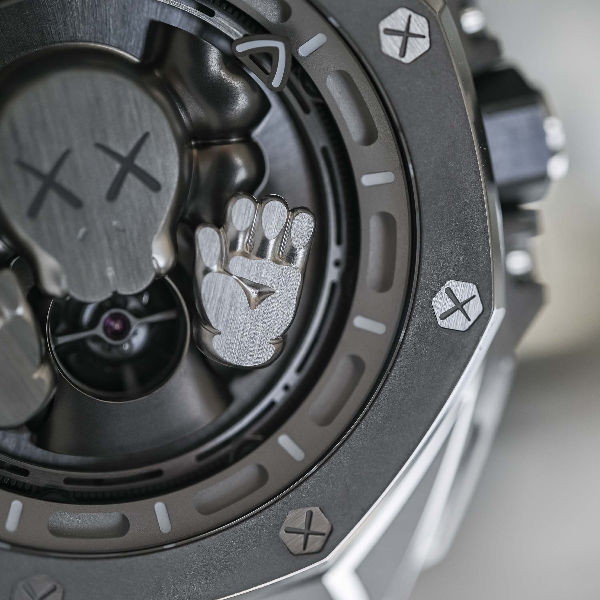 KAWS x Audemars Piguet Royal Oak Concept Tourbillon Companion Artistic Collaboration 26656TI - review - 13 KAWS x Audemars Piguet Royal Oak Concept Tourbillon Companion