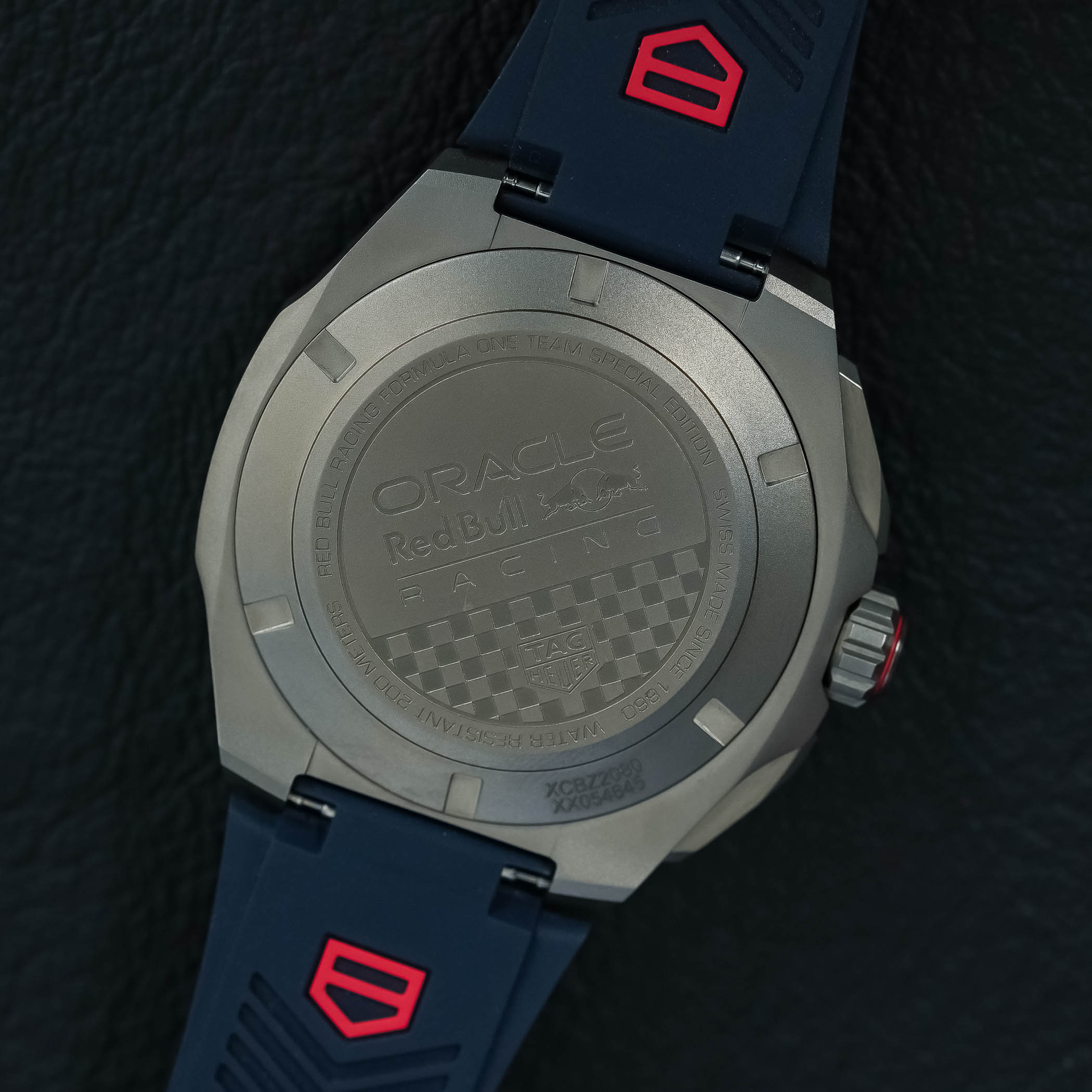 2025 TAG Heuer Formula 1 Chronograph Automatic Collection - Oracle Red Bull Racing - video review - 3 2025 TAG Heuer Formula 1 Chronograph Automatic Collection - Oracle Red Bull Racing - video review - 3