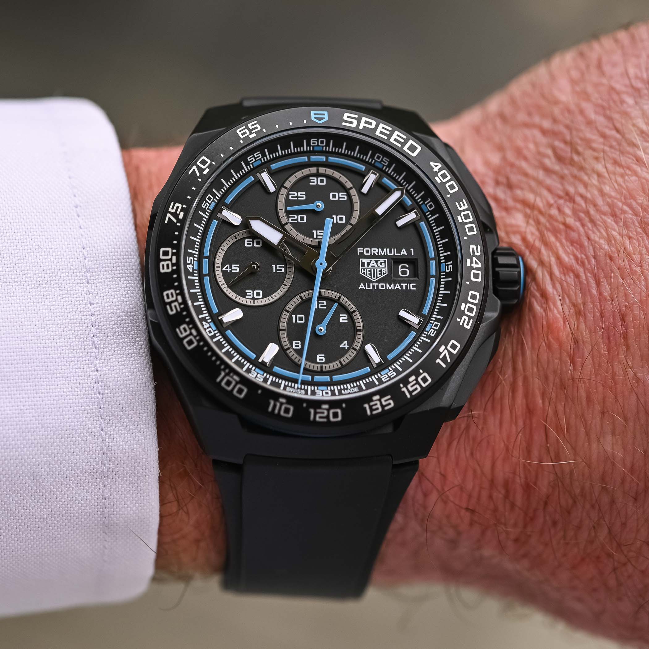 2025 TAG Heuer Formula 1 Chronograph Automatic Collection - Oracle Red Bull Racing - video review - 9 2025 TAG Heuer Formula 1 Chronograph Automatic Collection - Oracle Red Bull Racing - video review - 9