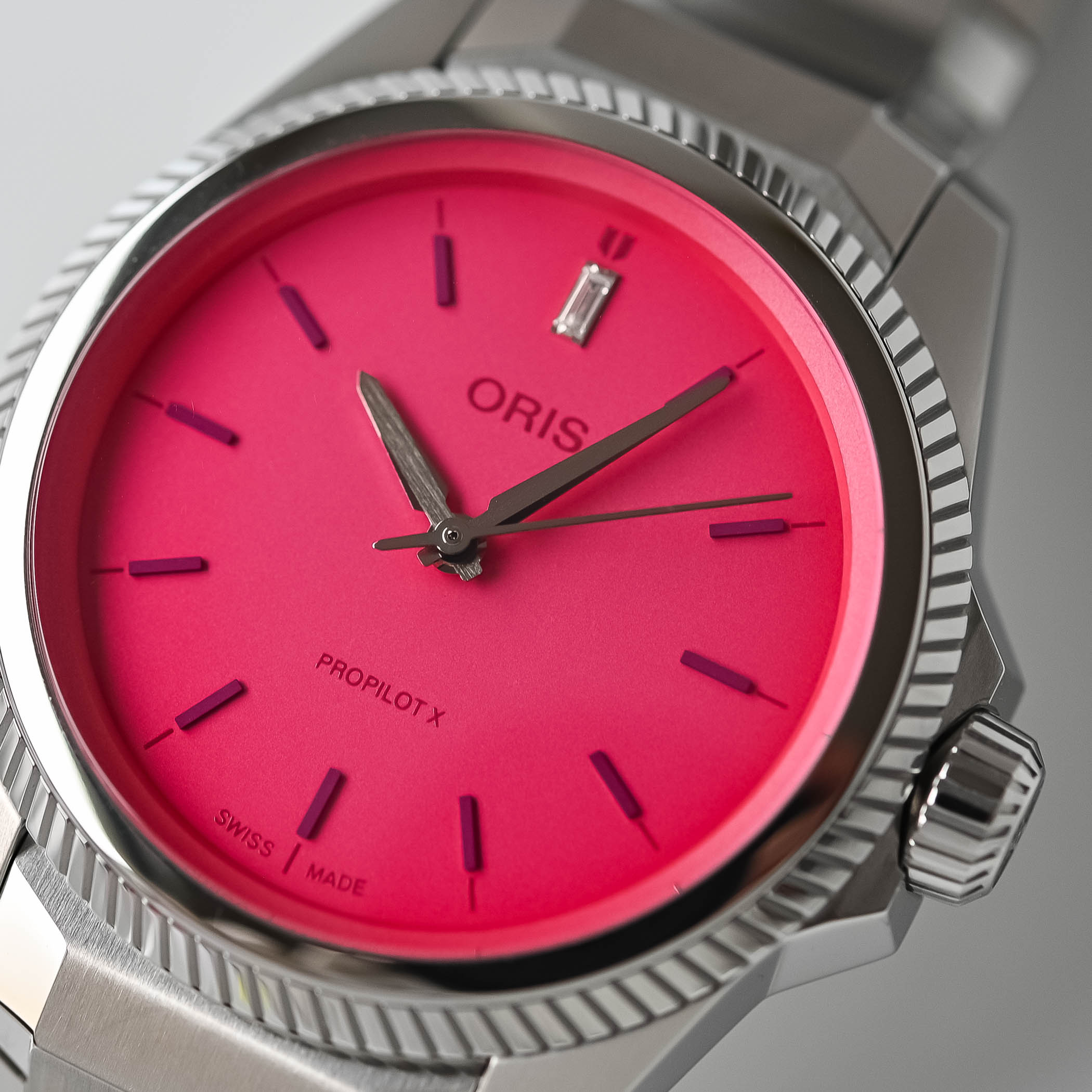 Oris ProPilot X Miss Piggy Edition Pink Dial - review - 3 Oris ProPilot X Miss Piggy Edition Pink Dial - review - 3