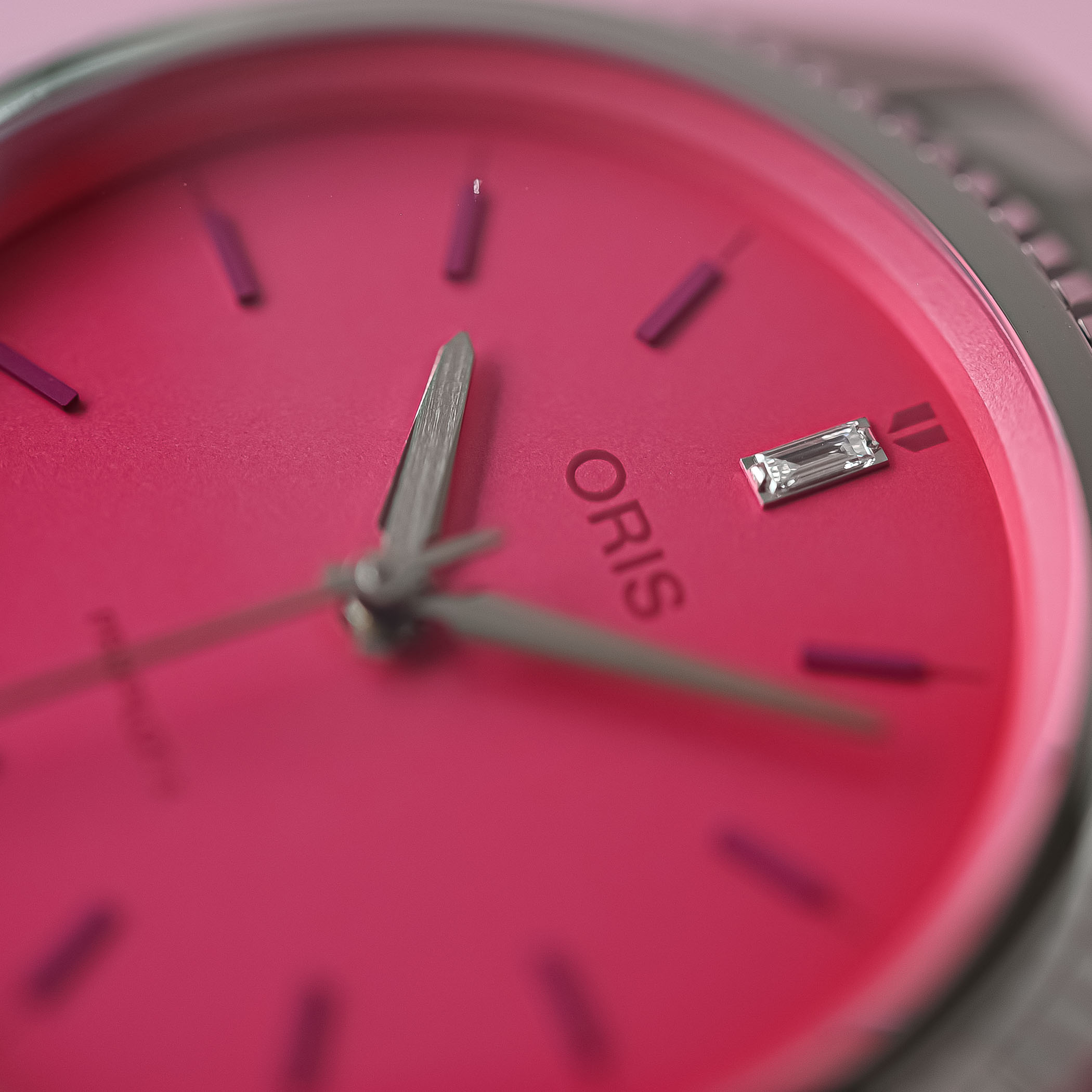 Oris ProPilot X Miss Piggy Edition Pink Dial - review - 4 Oris ProPilot X Miss Piggy Edition Pink Dial - review - 4