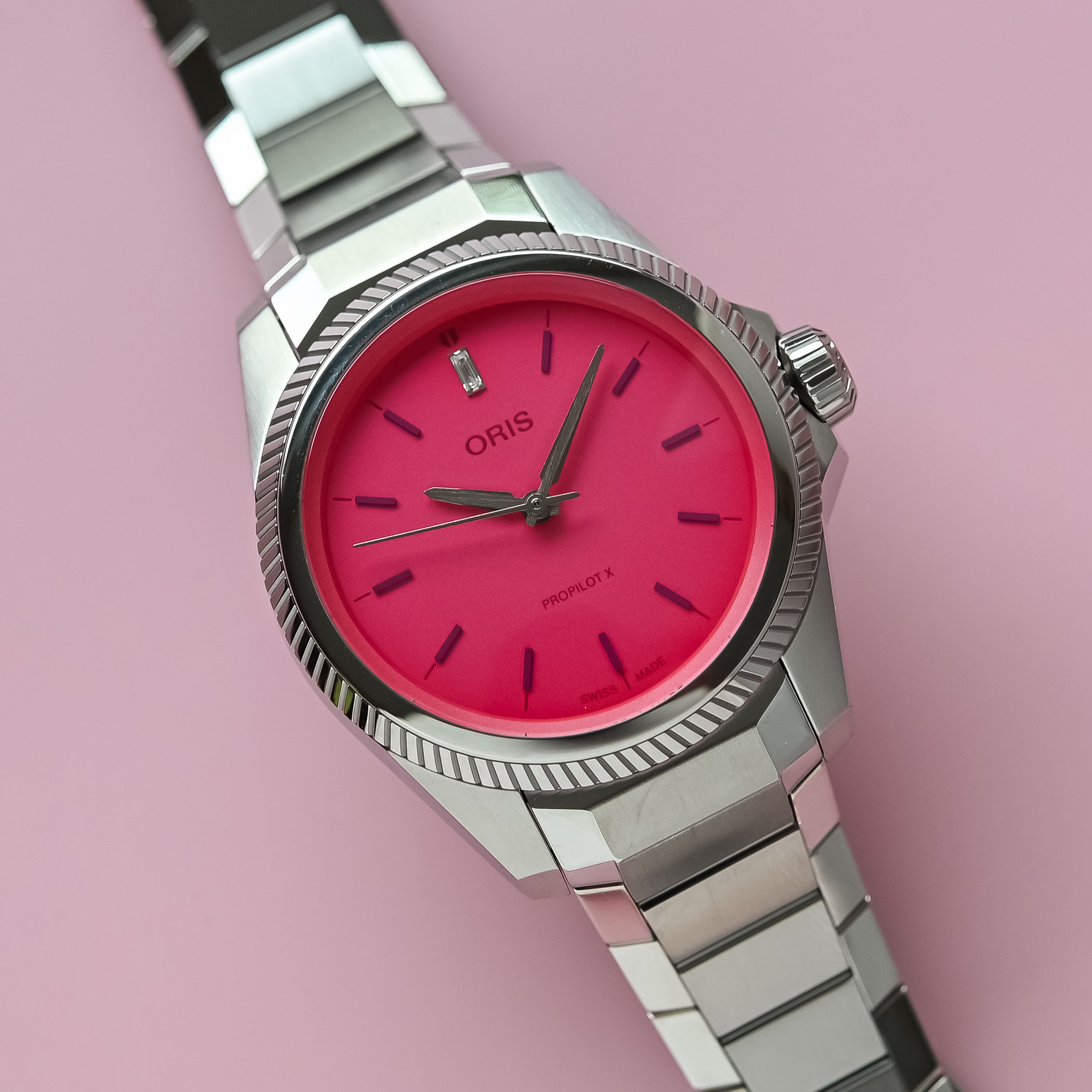 Oris ProPilot X Miss Piggy Edition Pink Dial - review - 5 Oris ProPilot X Miss Piggy Edition Pink Dial - review - 5
