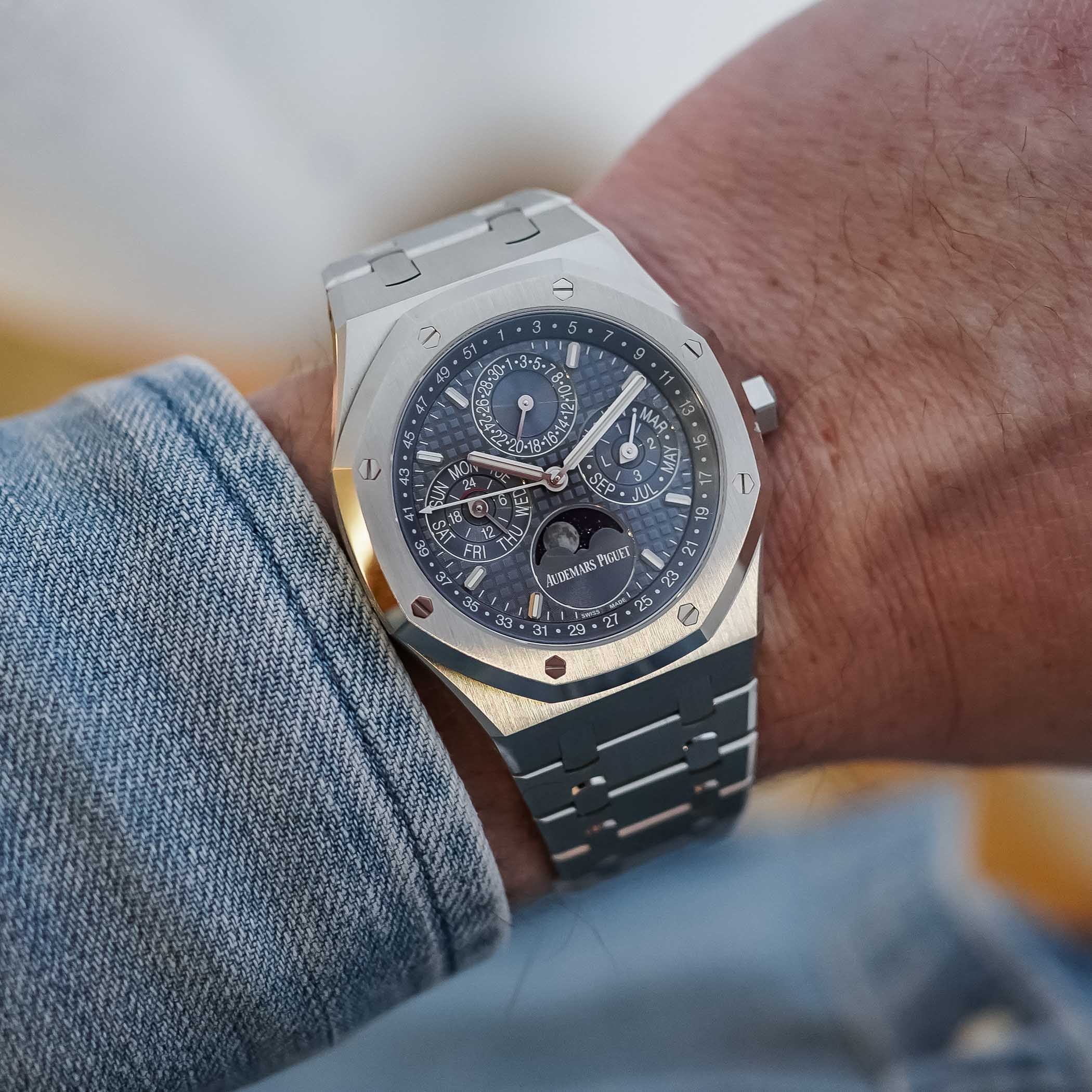2025 new generation Audemars Piguet Royal Oak Perpetual Calendar Selfwinding new Calibre 7138 - steel 26674ST - sand gold 26674SG - review - 2 2025 new generation Audemars Piguet Royal Oak Perpetual Calendar Selfwinding new Calibre 7138 - steel 26674ST - sand gold 26674SG - review - 2