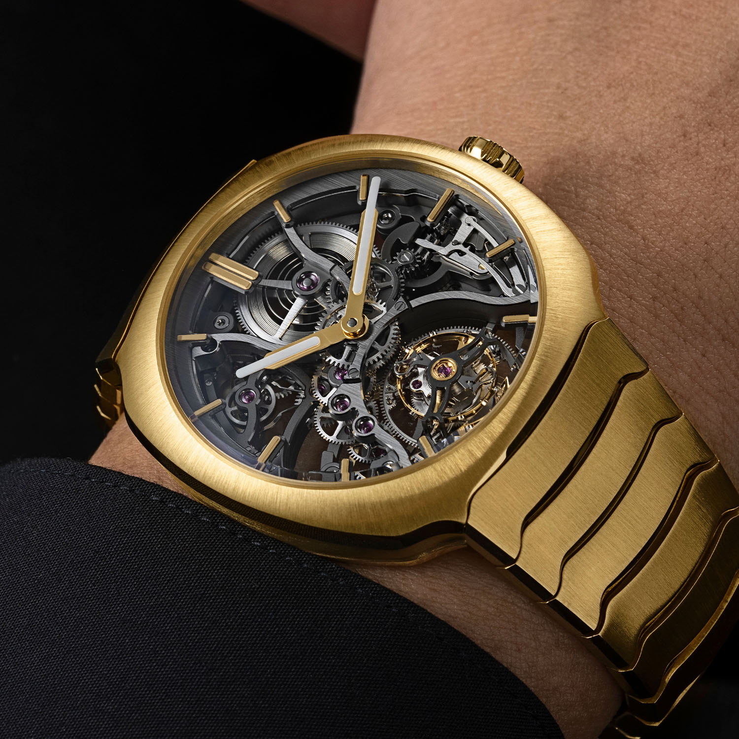 H Moser Cie Streamliner Tourbillon Skeleton Yellow Gold California Boutique exclusive - 8 H Moser Cie Streamliner Tourbillon Skeleton Yellow Gold California Boutique exclusive - 8