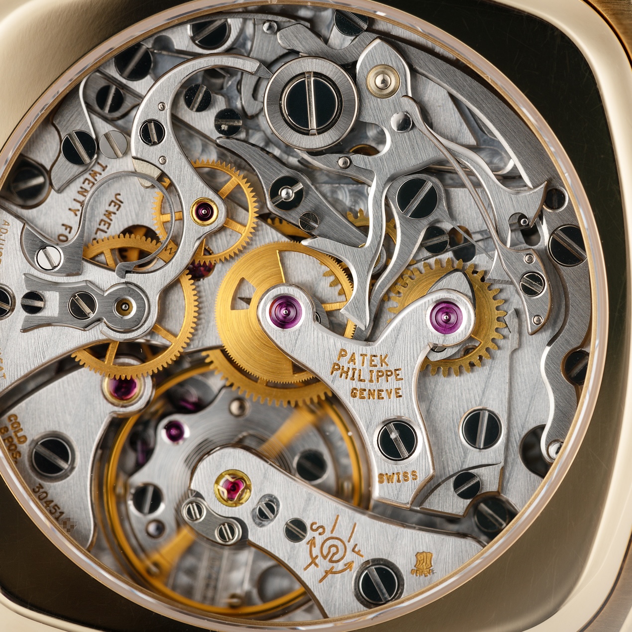 History Patek Philippe Perpetual Calendar Chronograph 5020 TV Shape - 1 History Patek Philippe Perpetual Calendar Chronograph 5020 TV Shape - 1