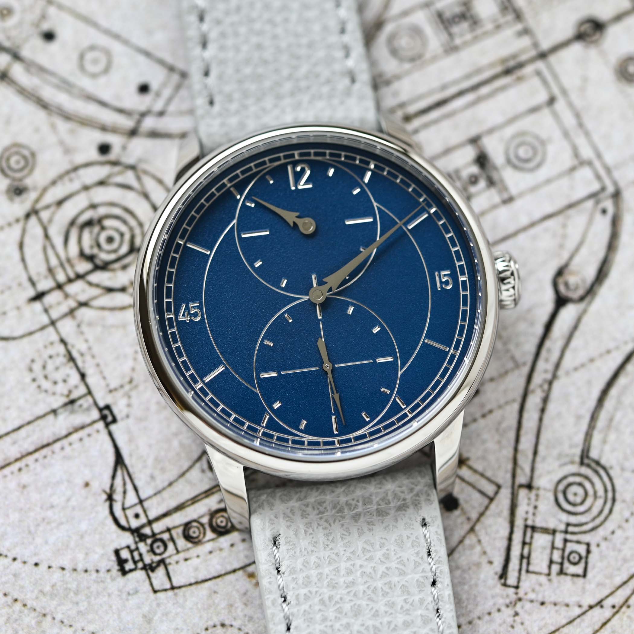 Louis Erard Regulateur Grave Blue - review - 8 Louis Erard Regulateur Grave Blue - review - 8