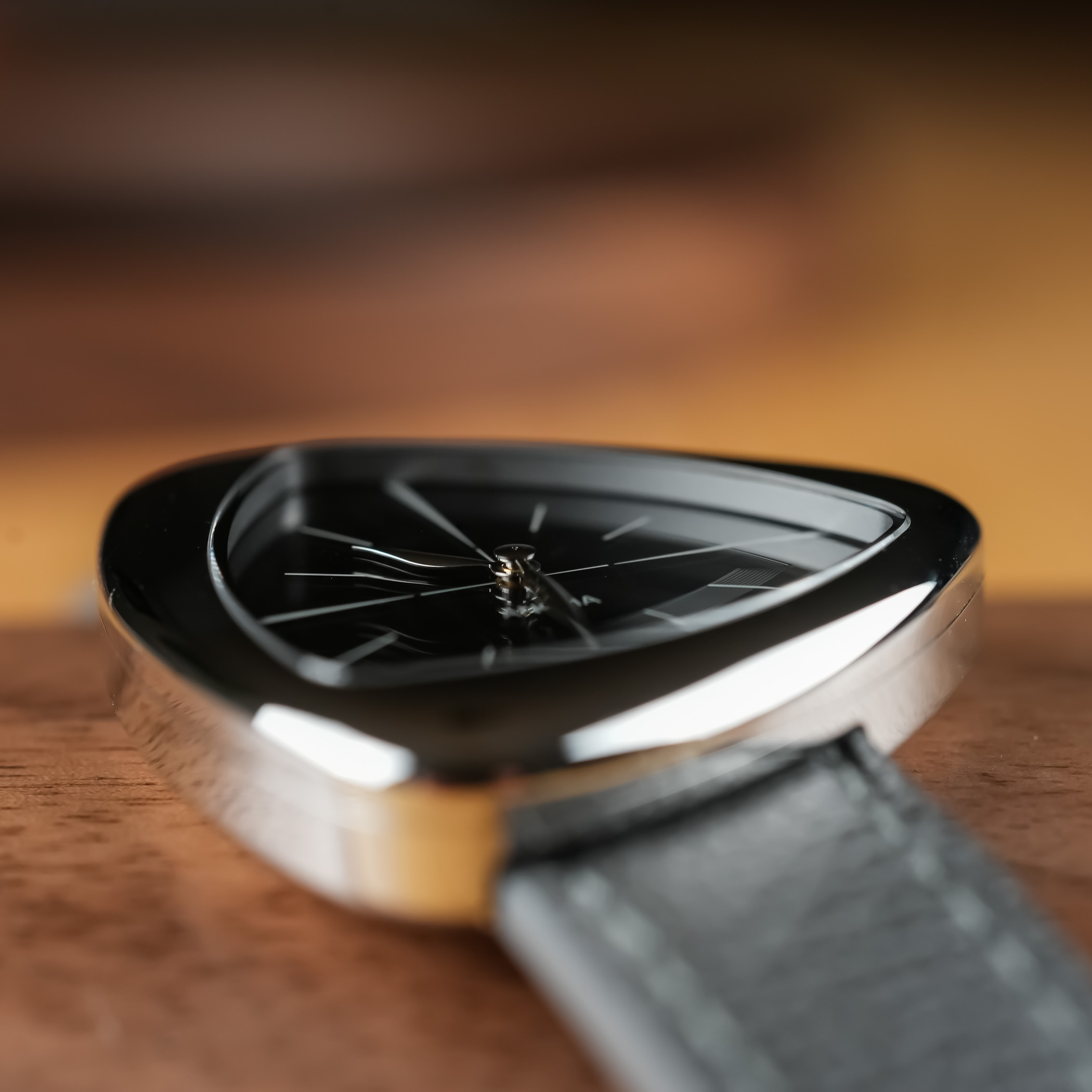 Anoma A1 Slate shaped watch review - 2 Anoma A1 Slate shaped watch review - 2