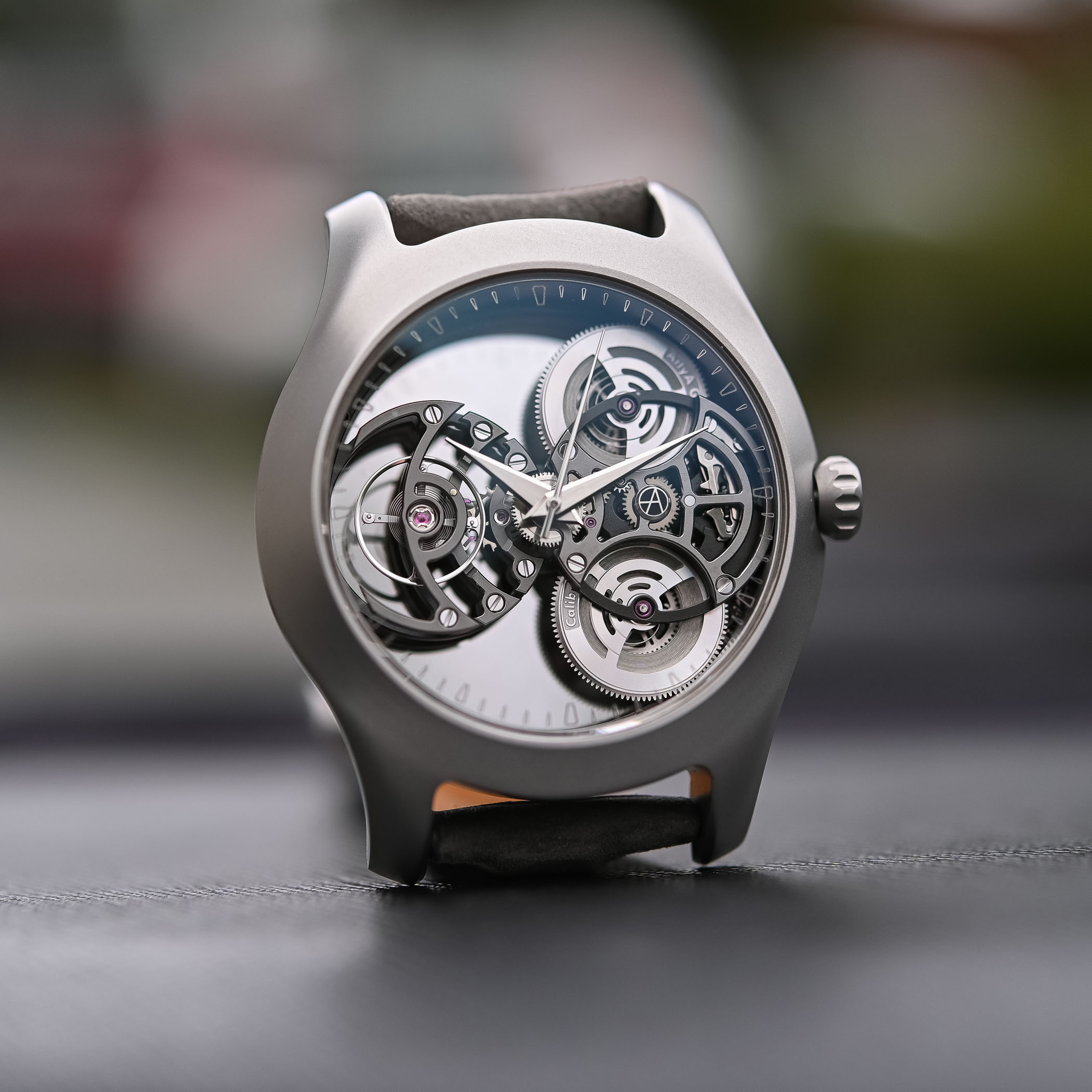 Relojes esqueleto se ve el interior del reloj