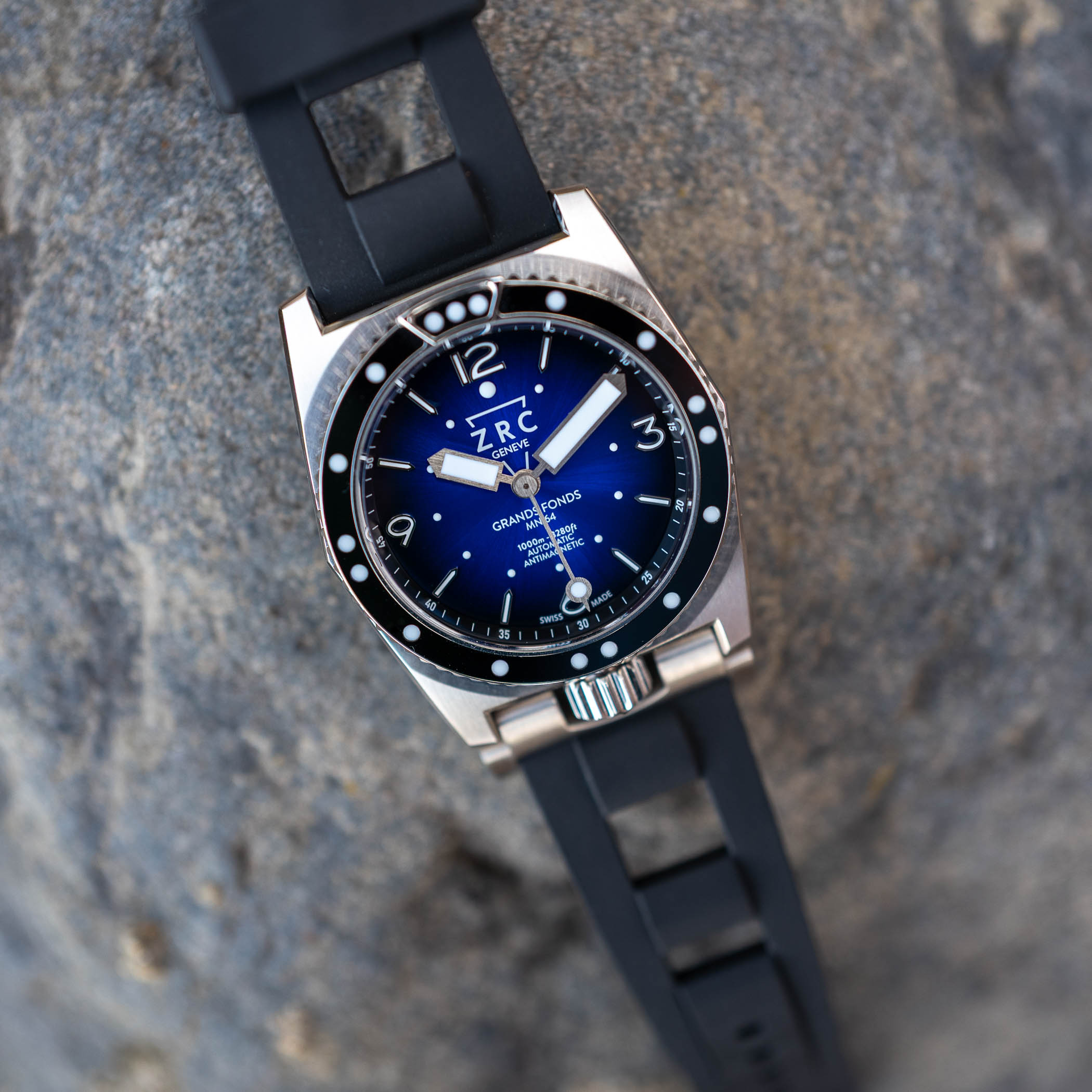 Diving Review New ZRC Grands Fonds Heterium - 11 Diving Review New ZRC Grands Fonds Heterium - 11