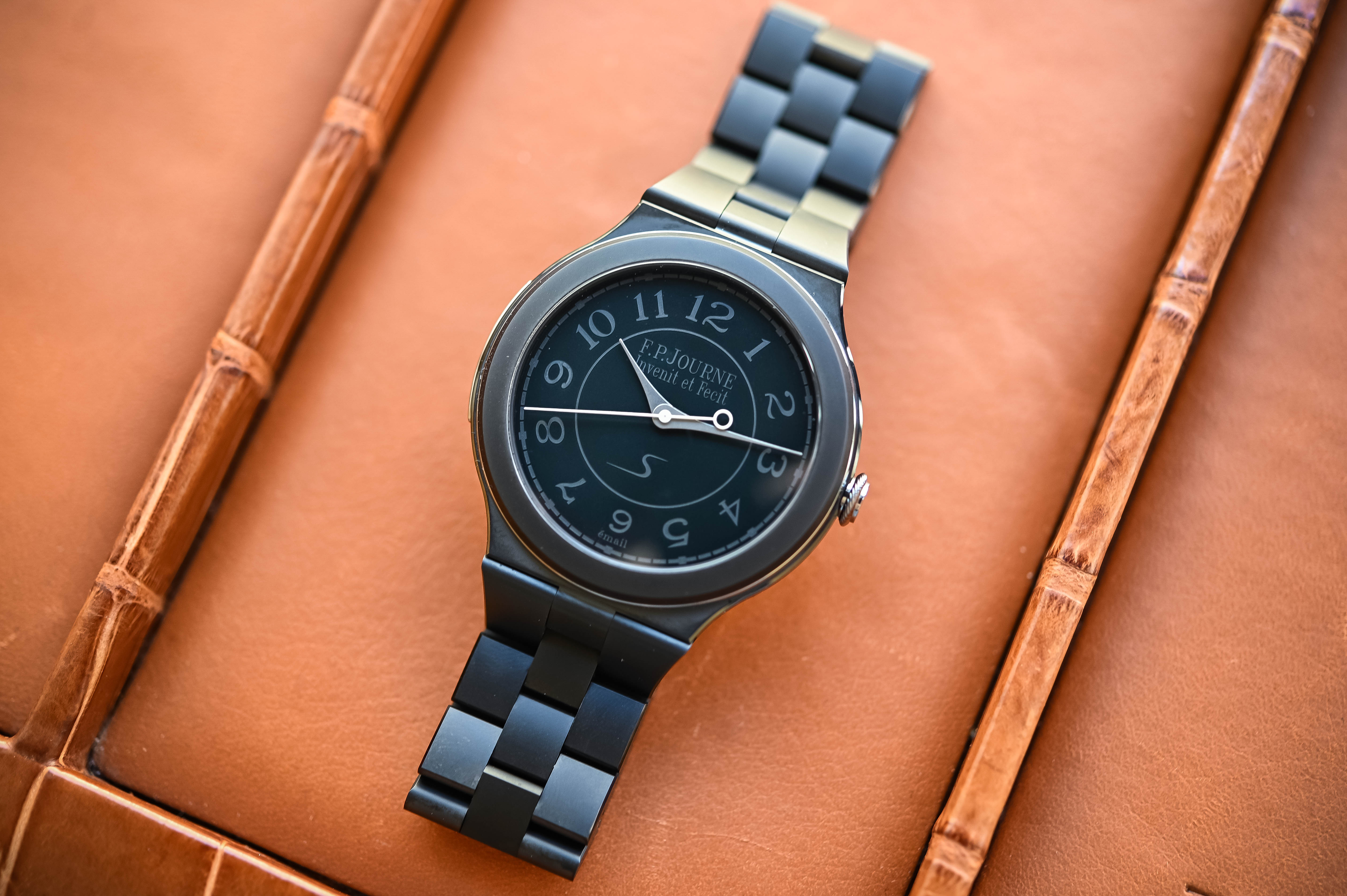 First Look – The F.P. Journe Chronomètre Furtif