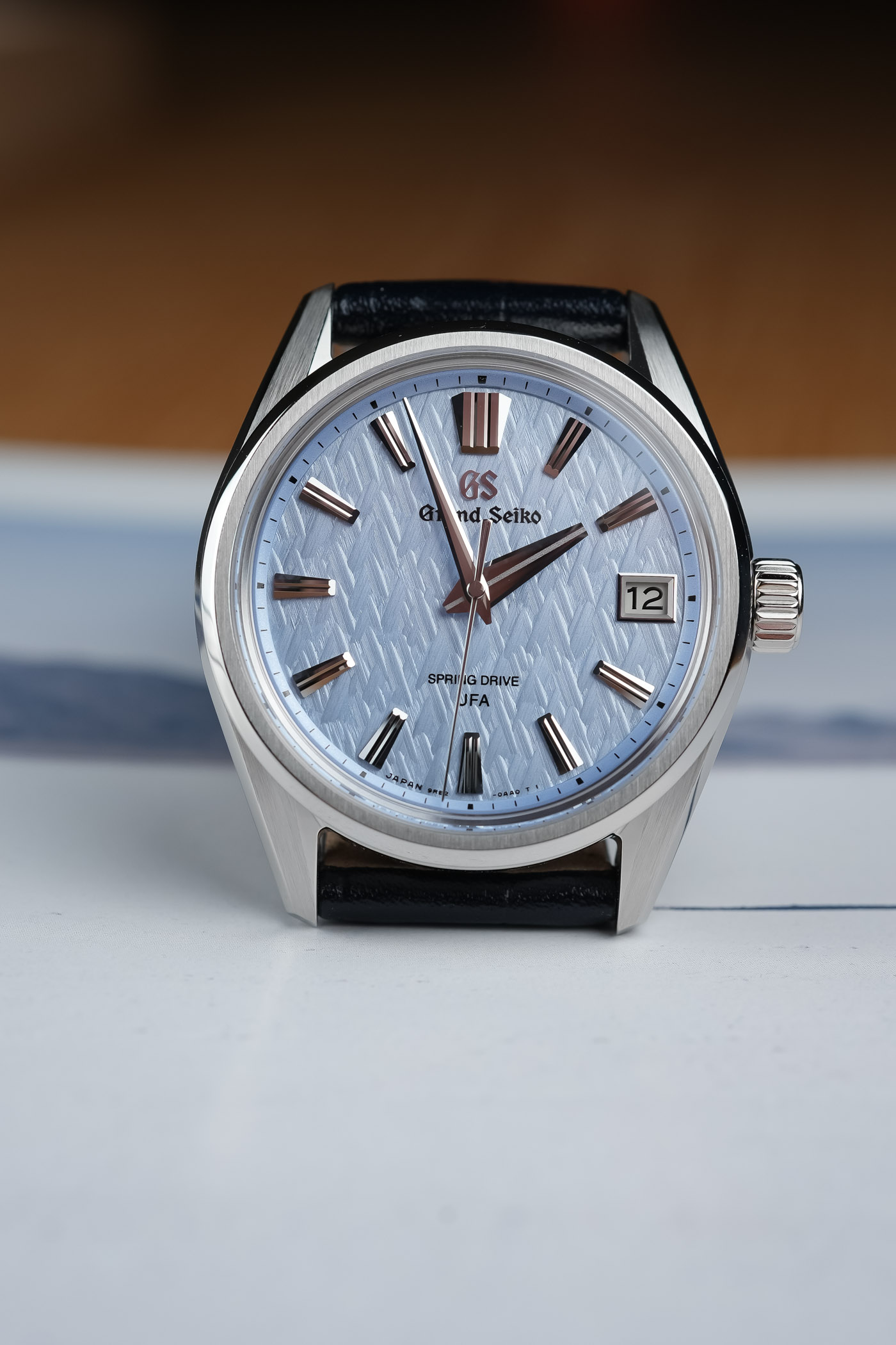 Grand Seiko Evolution 9 Spring Drive UFA SLGB001 SLGB003 review - micro-adjustement clasp - 12 Grand Seiko Evolution 9 Spring Drive UFA SLGB001 SLGB003 review - micro-adjustement clasp - 12