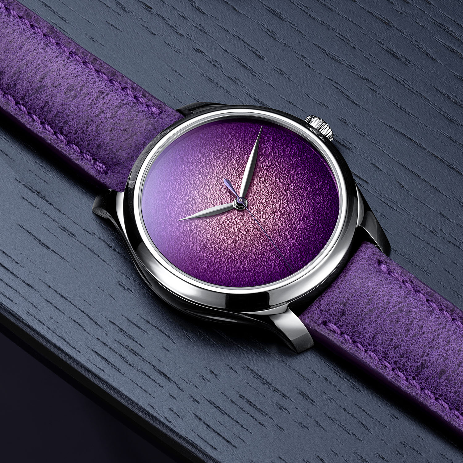 H Moser Endeavour Centre Seconds Concept Purple Enamel - 4 H Moser Endeavour Centre Seconds Concept Purple Enamel - 4