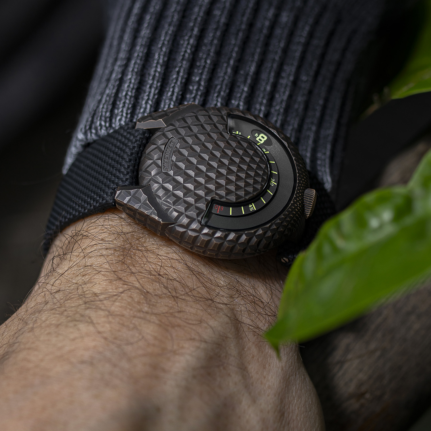 Urwerk UR-101 T-Rex Edition - 3 Urwerk UR-101 T-Rex Edition - 3