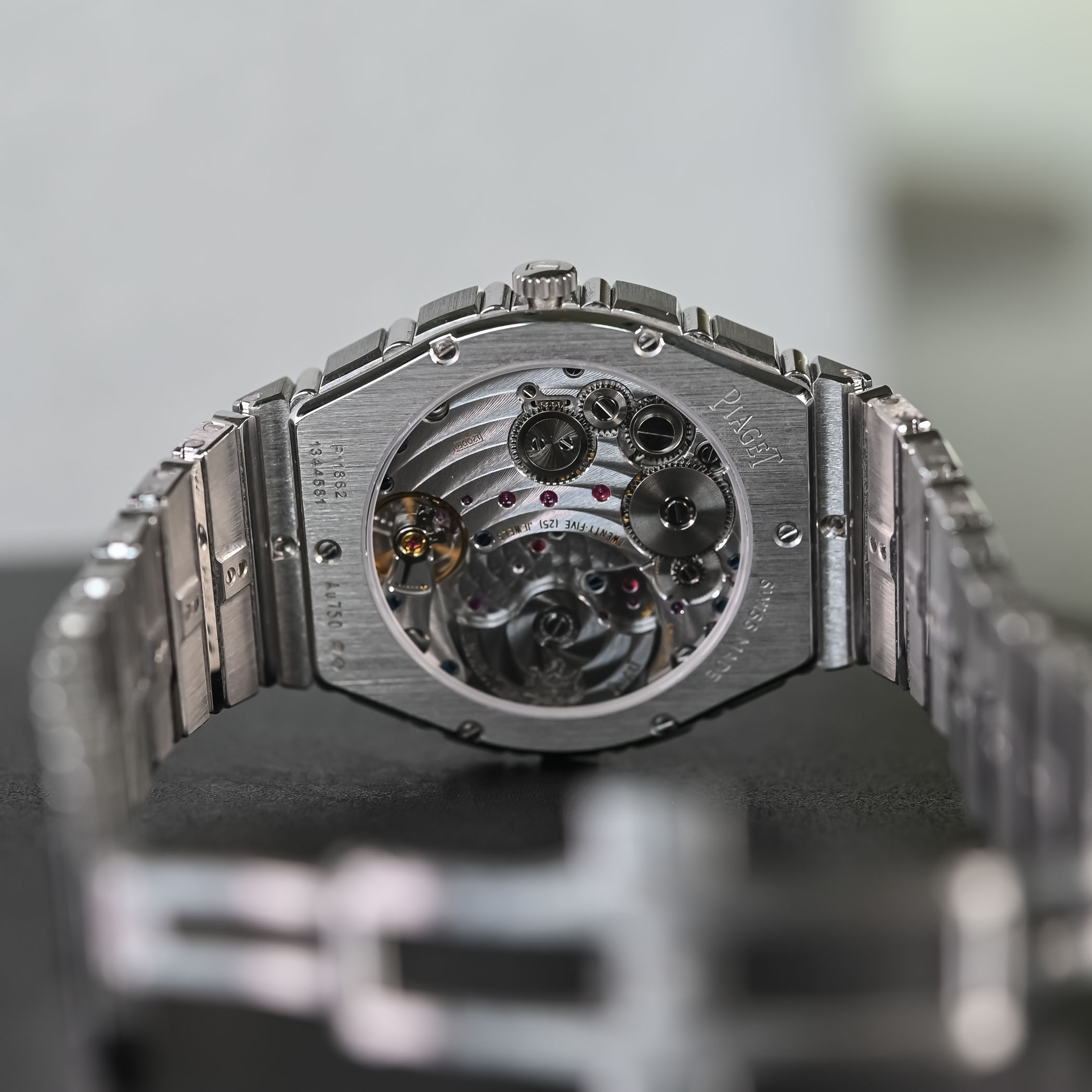 Video Review Piaget Polo 79 White Gold 9 Video Review Piaget Polo 79 White Gold 9