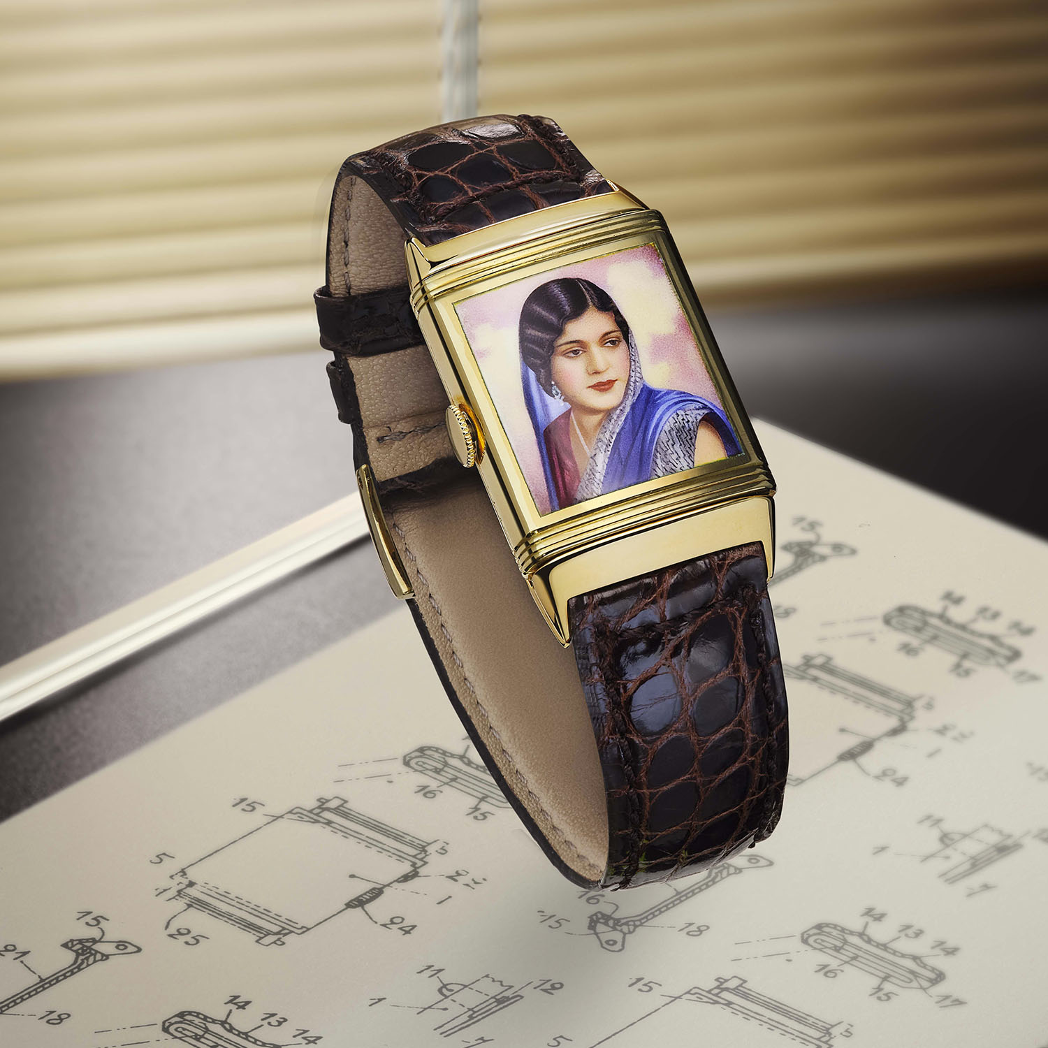 in-depth - history Jaeger-LeCoultre Reverso watch - 1936 Maharajah engraved in-depth - history Jaeger-LeCoultre Reverso watch - 1936 Maharajah engraved