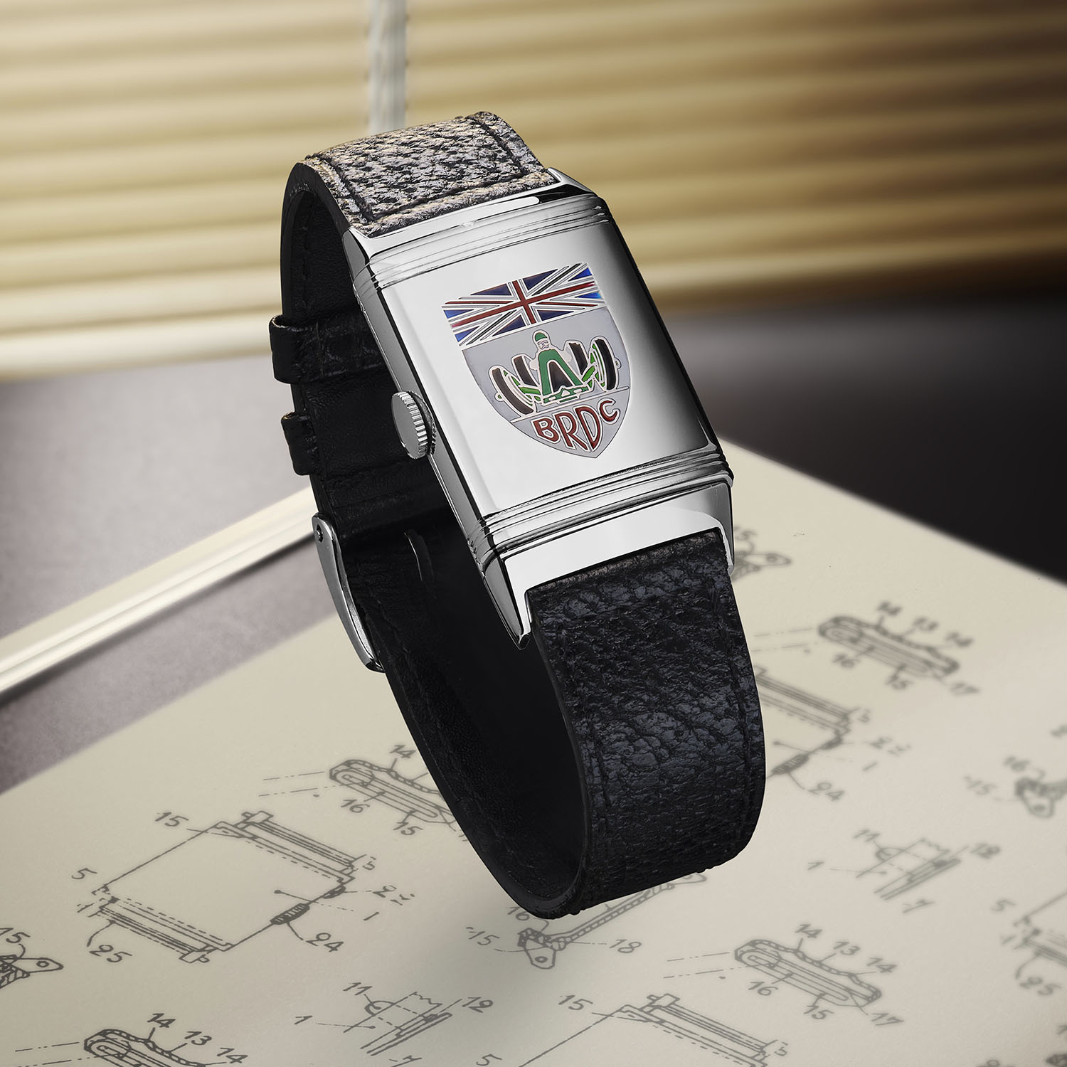 in-depth - history Jaeger-LeCoultre Reverso watch - 1937 racing drivers club engraving in-depth - history Jaeger-LeCoultre Reverso watch - 1937 racing drivers club engraving