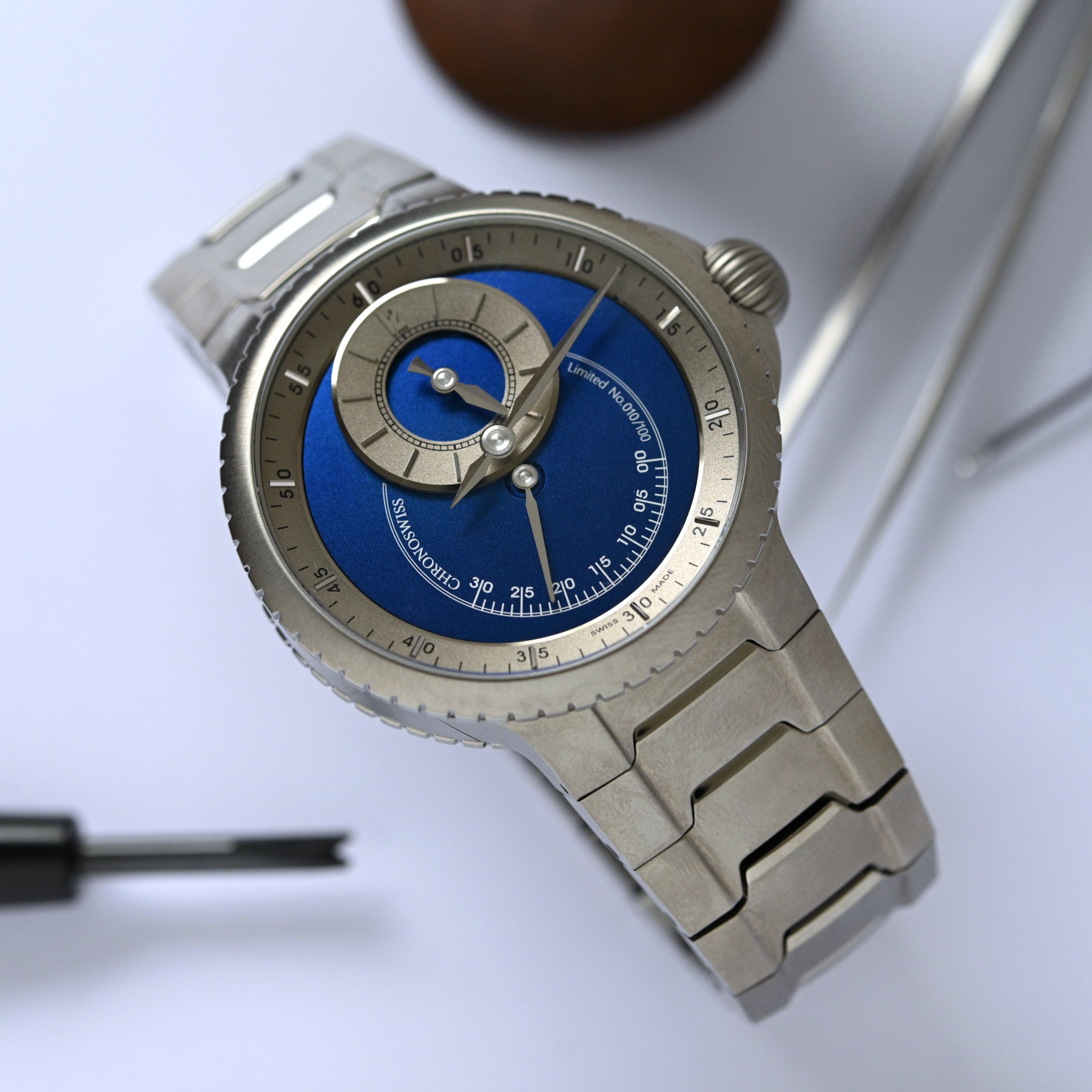 Chronoswiss Pulse One Blue - Review - 4 Chronoswiss Pulse One Blue - Review - 4