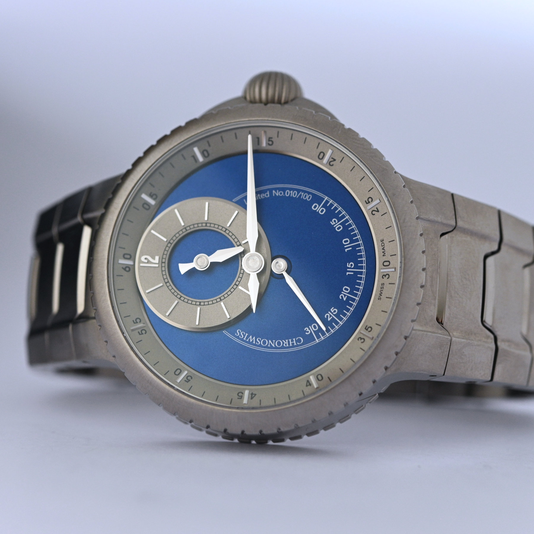 Chronoswiss Pulse One Blue - Review - 5 Chronoswiss Pulse One Blue - Review - 5