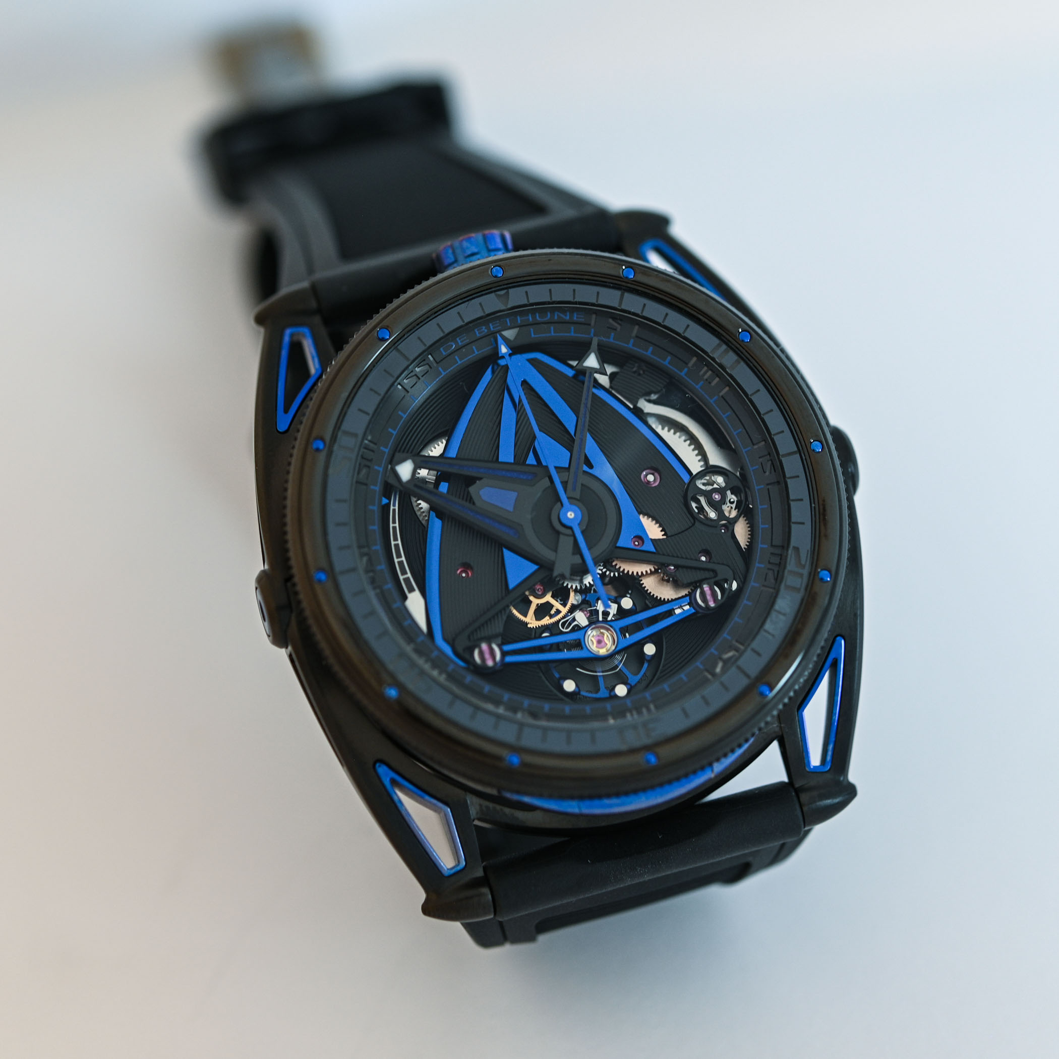 De Bethune DB28GS Swordfish review 7 De Bethune DB28GS Swordfish review 7
