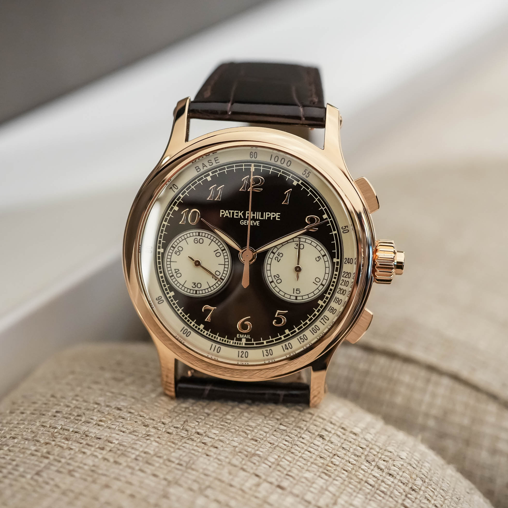 Patek Philippe Split-Seconds Chronograph 5370R Brown Enamel Rose Gold - review - 4 Patek Philippe Split-Seconds Chronograph 5370R Brown Enamel Rose Gold - review - 4