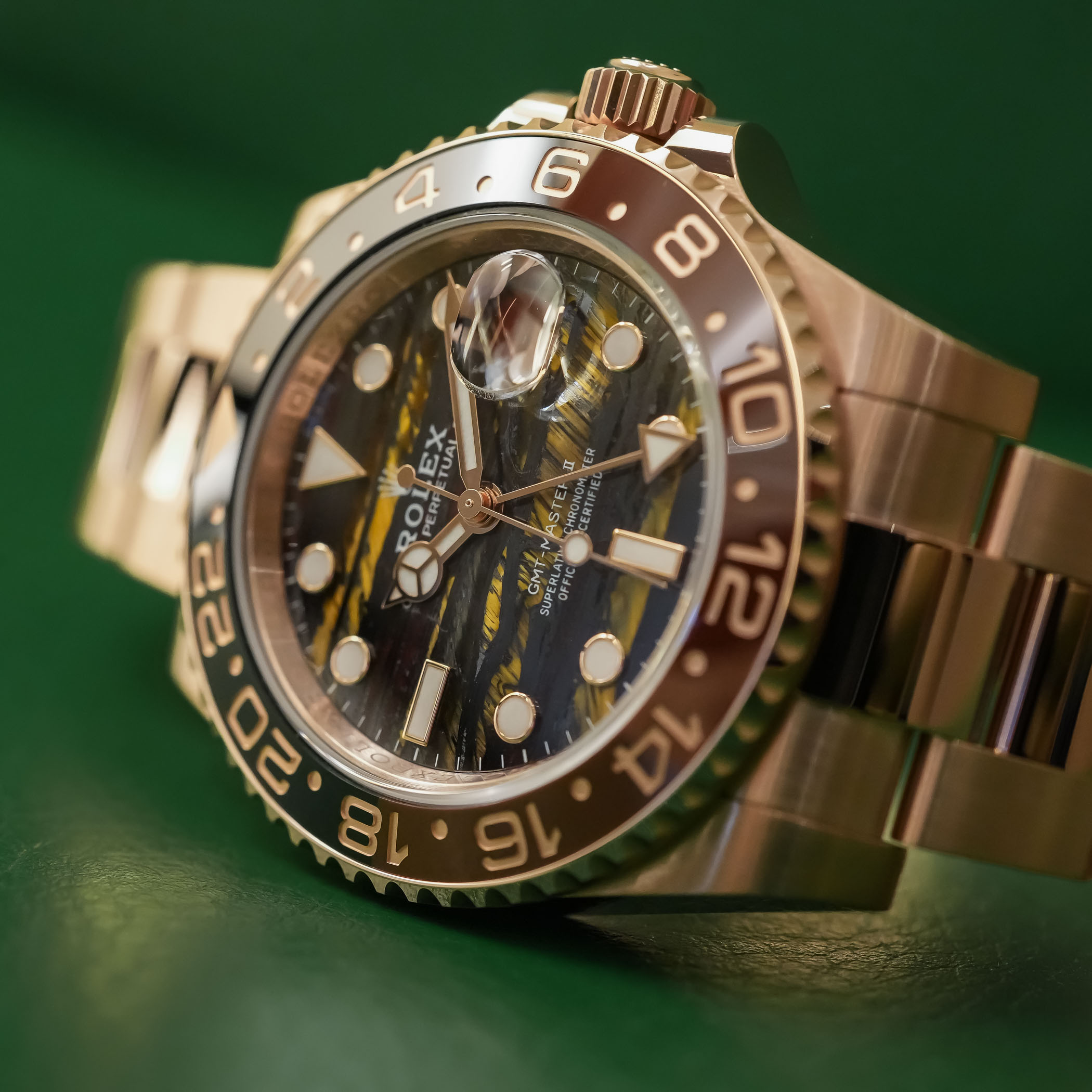 Rolex GMT-Master II Everose Gold Tiger Iron stone dial 126715CHNR-0002 review - 5 Rolex GMT-Master II Everose Gold Tiger Iron stone dial 126715CHNR-0002 review - 5