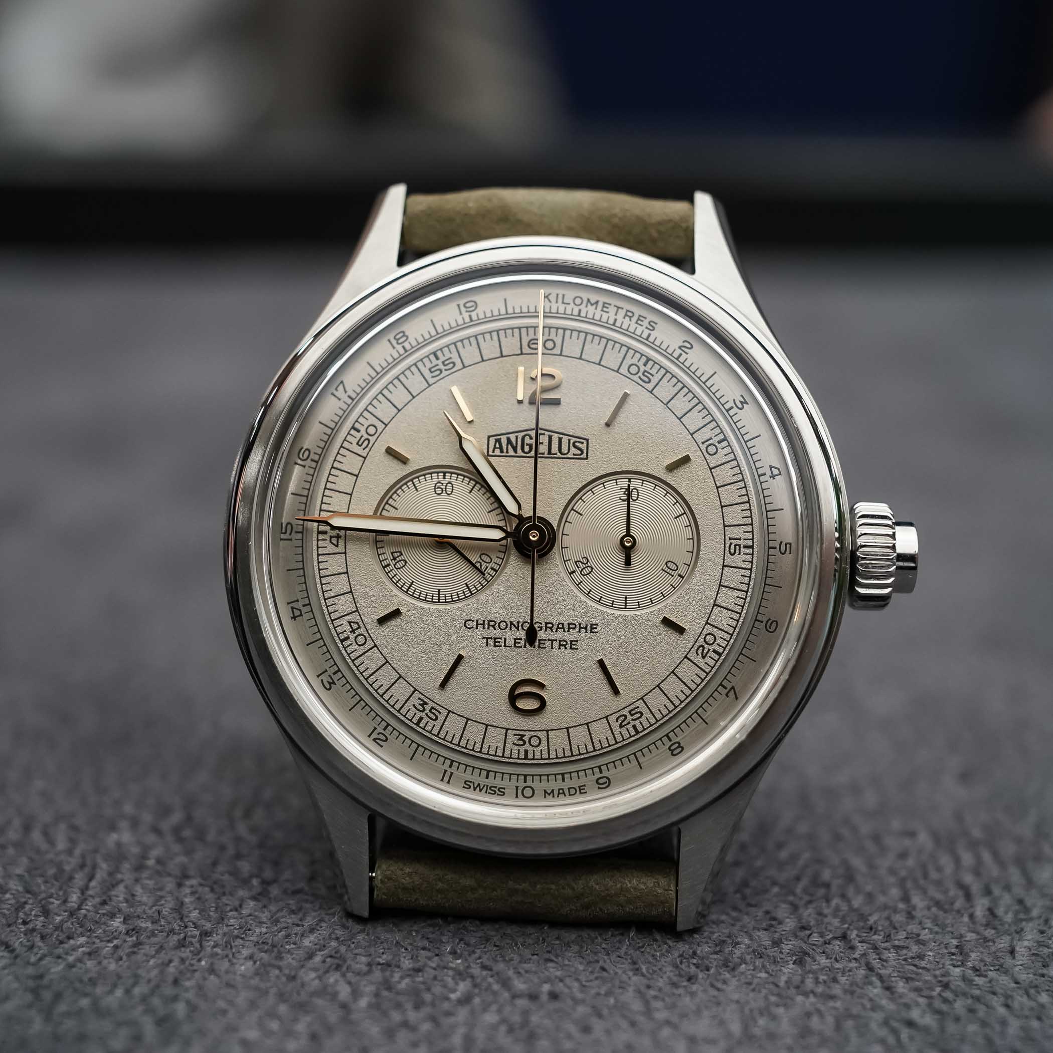 Angelus Chronographe Telemetre Monopusher 37mm review - 13 Angelus Chronographe Telemetre Monopusher 37mm review - 13