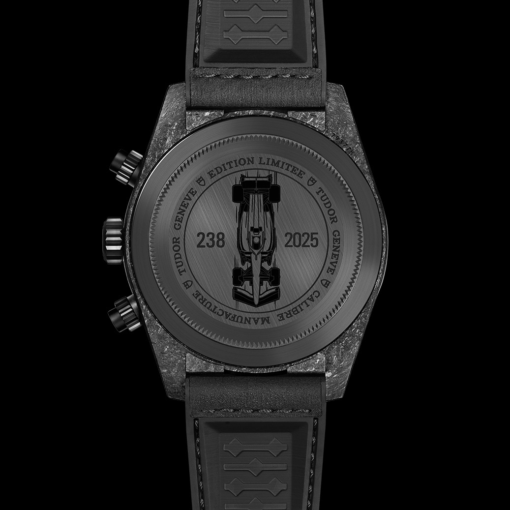 Black Bay Chrono Carbon "25" Black Bay Chrono Carbon "25"