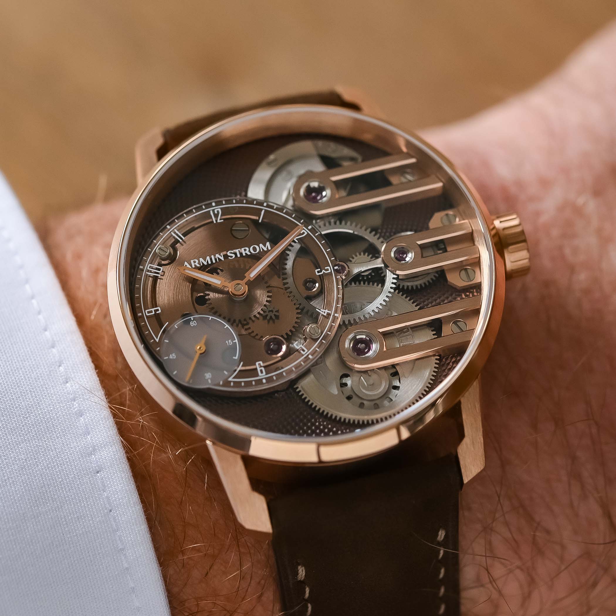 Armin Strom Gravity Equal Force Ultimate Sapphire Rose Gold Brown Dial review 8 Armin Strom Gravity Equal Force Ultimate Sapphire Rose Gold Brown Dial review 8