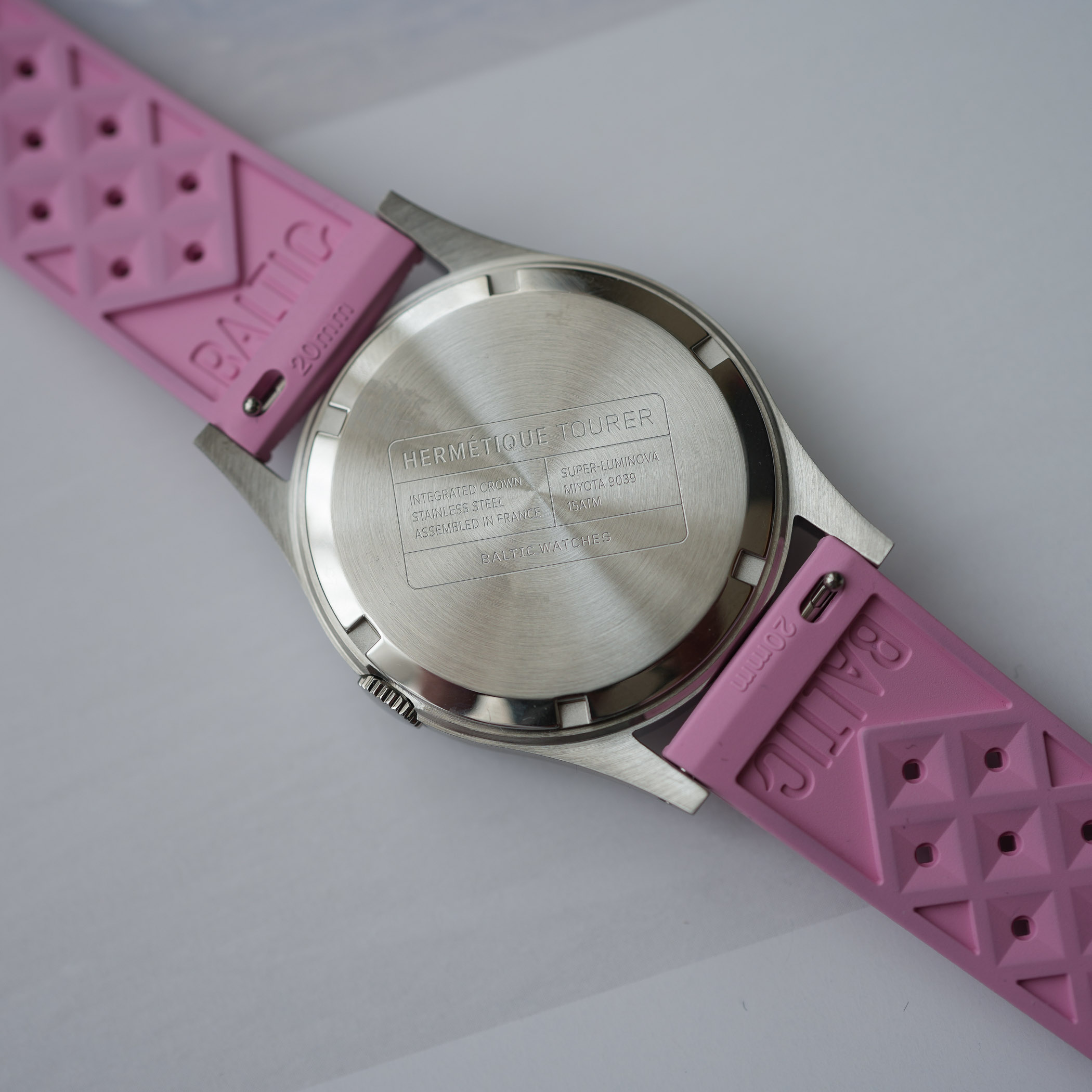 Baltic Hermétique Summer Collection Pink Edition review 4 Baltic Hermétique Summer Collection Pink Edition review 4