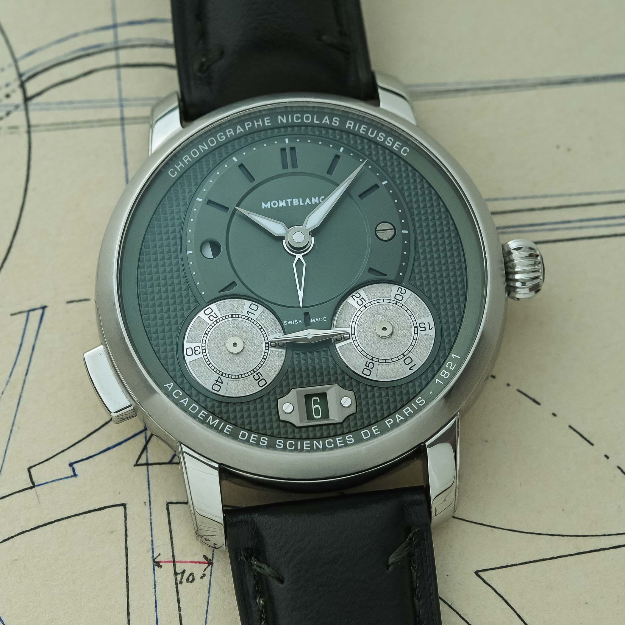 Montblanc Star Legacy Nicolas Rieussec Chronograph Paris Edition Green Dial 132947 - review - 6 Montblanc Star Legacy Nicolas Rieussec Chronograph Paris Edition Green Dial 132947 - review - 6