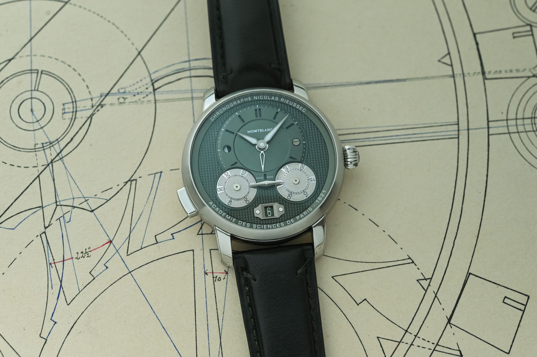 First Look: The Parisian-Inspired Montblanc Star Legacy Nicolas ...