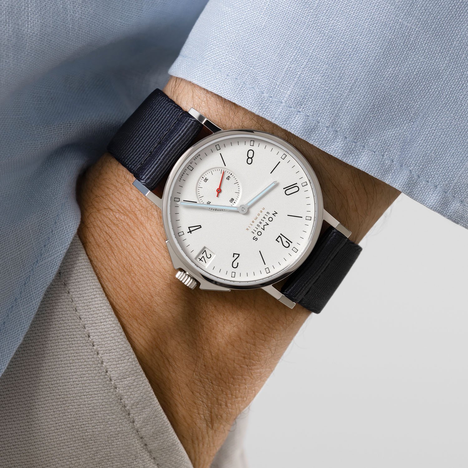 Nomos Ahoi Neomatik 38 Date White Dial - 6 Nomos Ahoi Neomatik 38 Date White Dial - 6