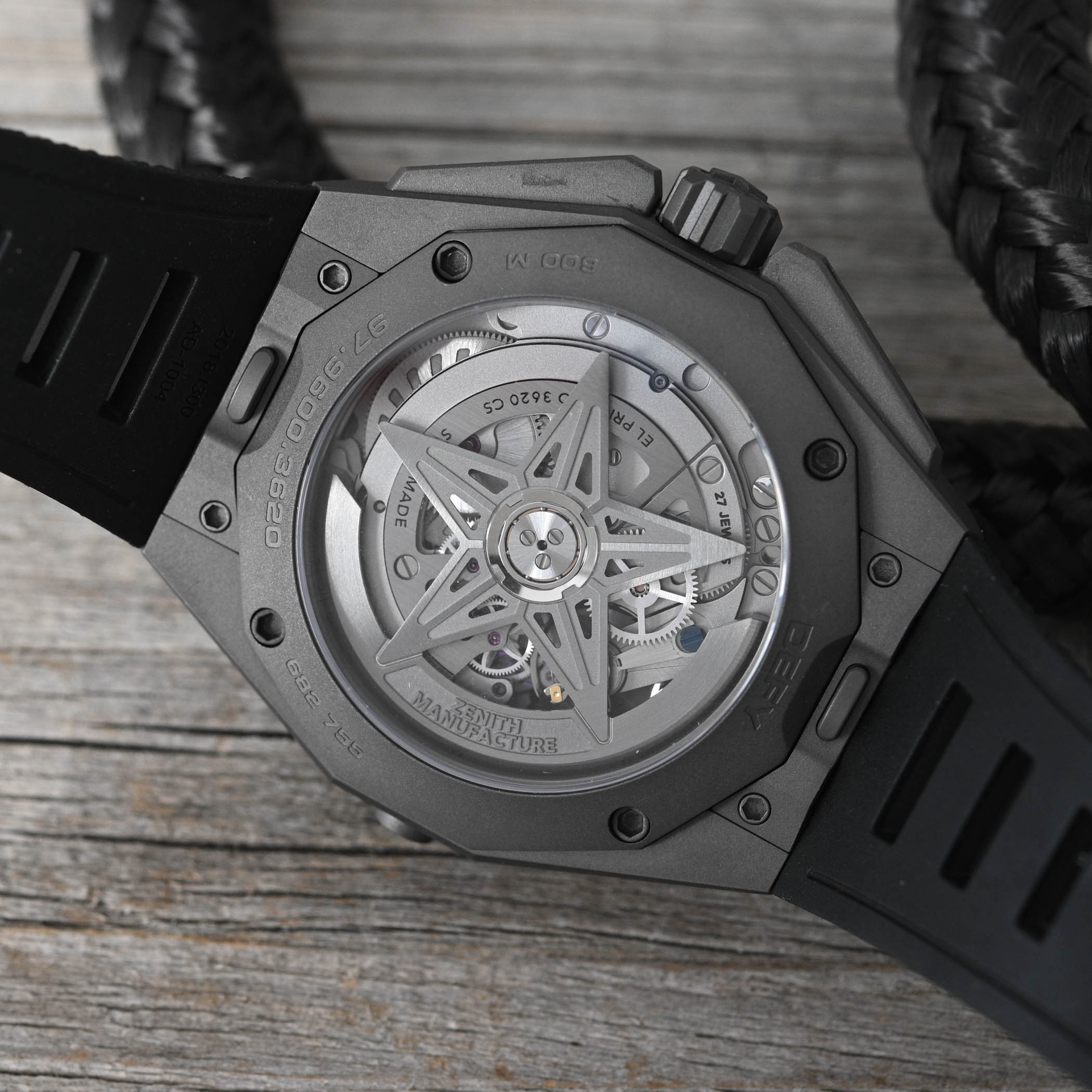 Zenith Defy Extreme Diver Shadow microblasted titanium - review - 2 Zenith Defy Extreme Diver Shadow microblasted titanium - review - 2