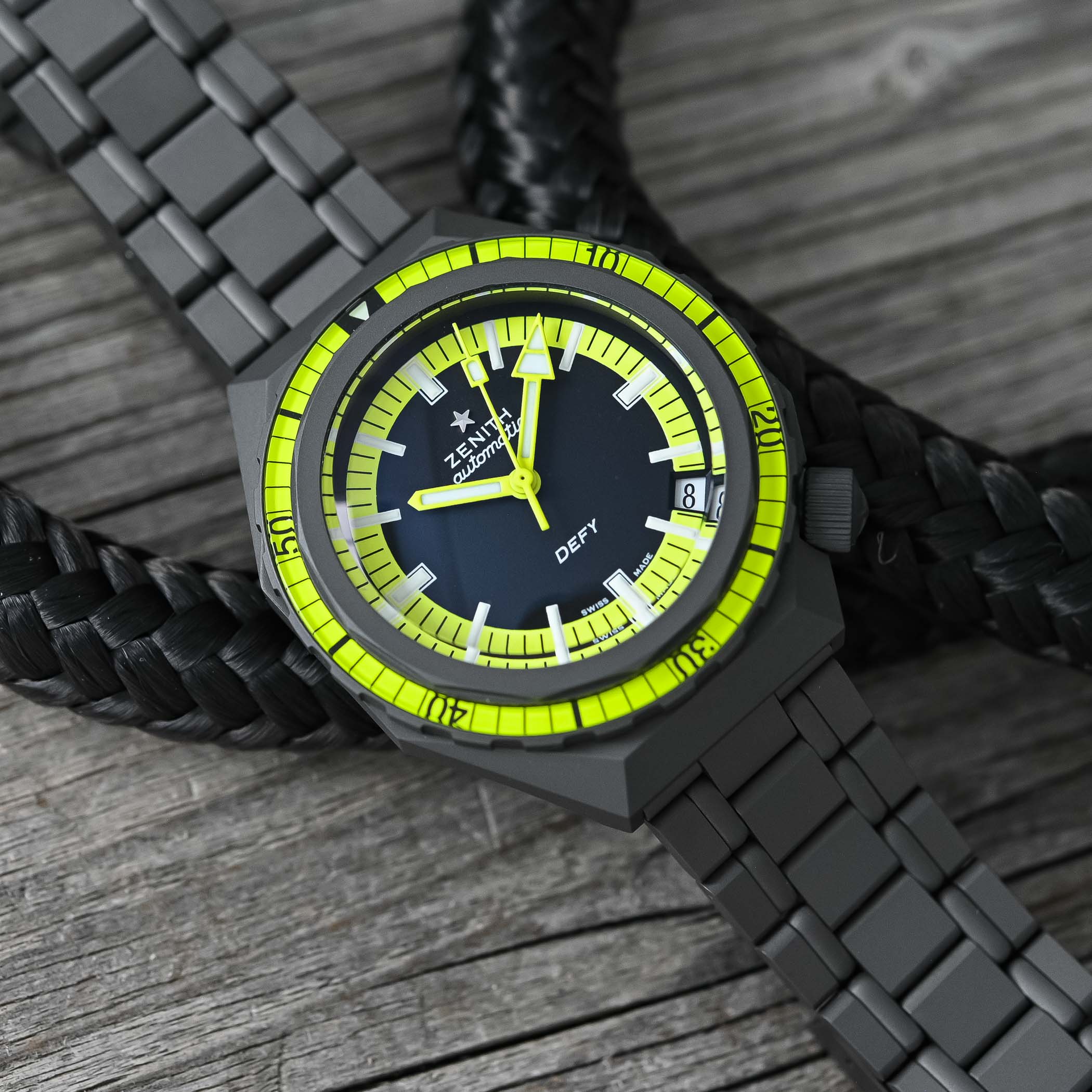 Zenith Defy Revival Diver Shadow microblasted titanium - review - 2 Zenith Defy Revival Diver Shadow microblasted titanium - review - 2