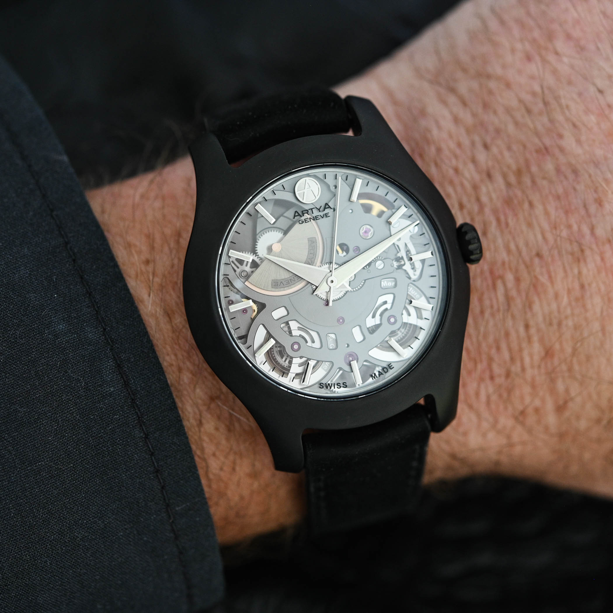 artya-first-micro-rotor-movement-calibre-amr-02-and-new-luminity-wavy-collection-review-4 artya-first-micro-rotor-movement-calibre-amr-02-and-new-luminity-wavy-collection-review-4