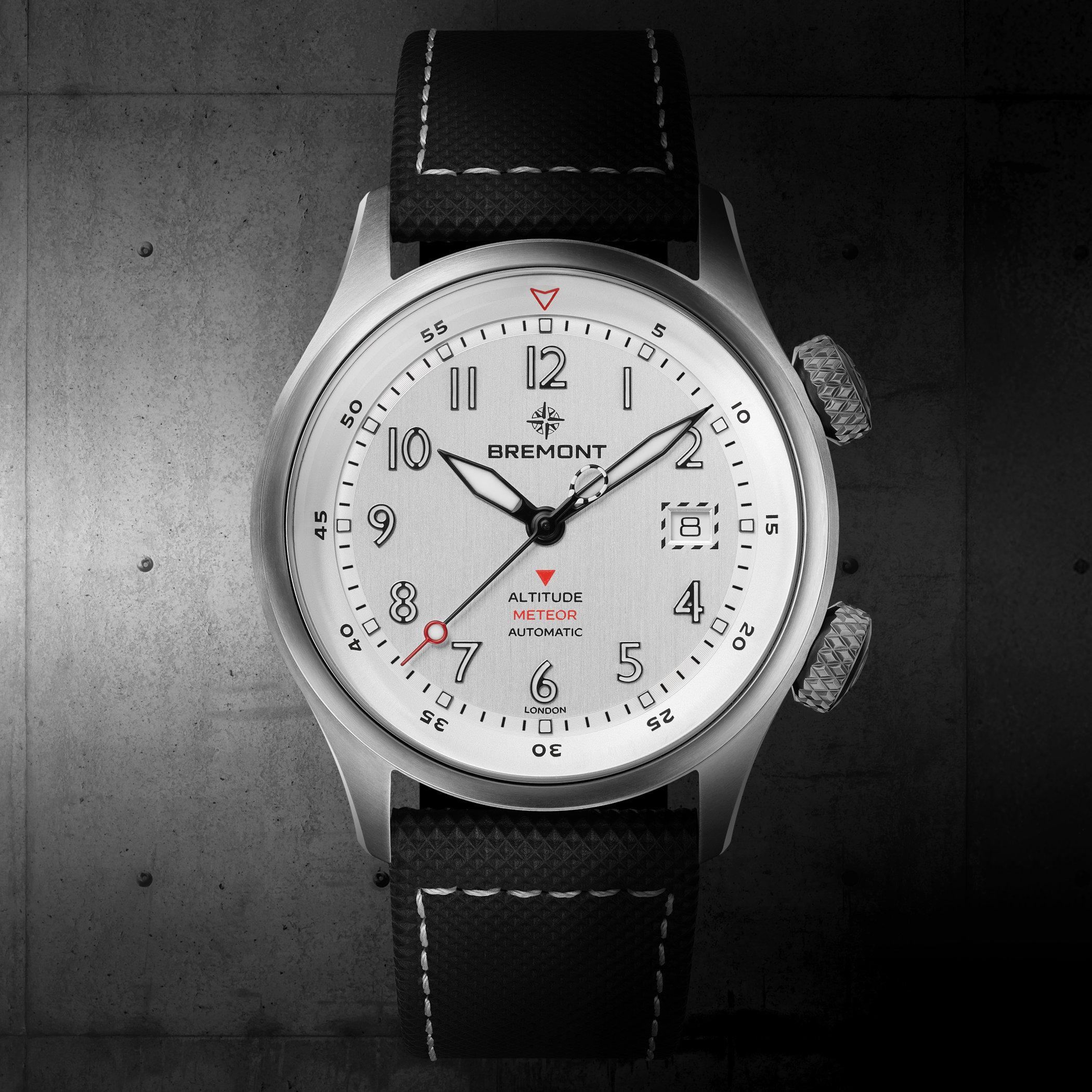 2025 Bremont Altitude MB Meteor Orange Barrel - 4B ... or a textured leather strap.