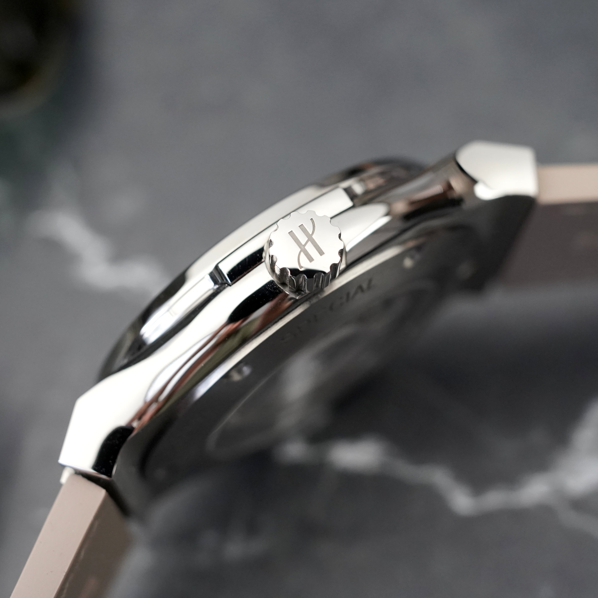 2025 Hublot Classic Fusion Essential Taupe 42mm 45mm - Review - 3 2025 Hublot Classic Fusion Essential Taupe 42mm 45mm - Review - 3